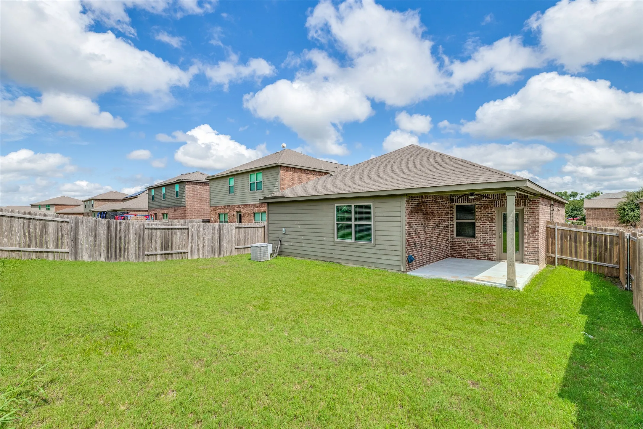 Single Family Residence For Sale in Collin County , 300 Ryan Street, Anna, Texas 75409, 3 Bedroom, 2 Bathroom, 2 Garage spaces, 1,619 Sqft, built in 2019, mls#21382092, Real Estate Agent in Anna, Homes For Sale in Collin county, Homes For Sale in Anna, Realtor in Anna Texas, Real Estate Brokerage Independent Realty Texas, Luminita Cordes Realtor