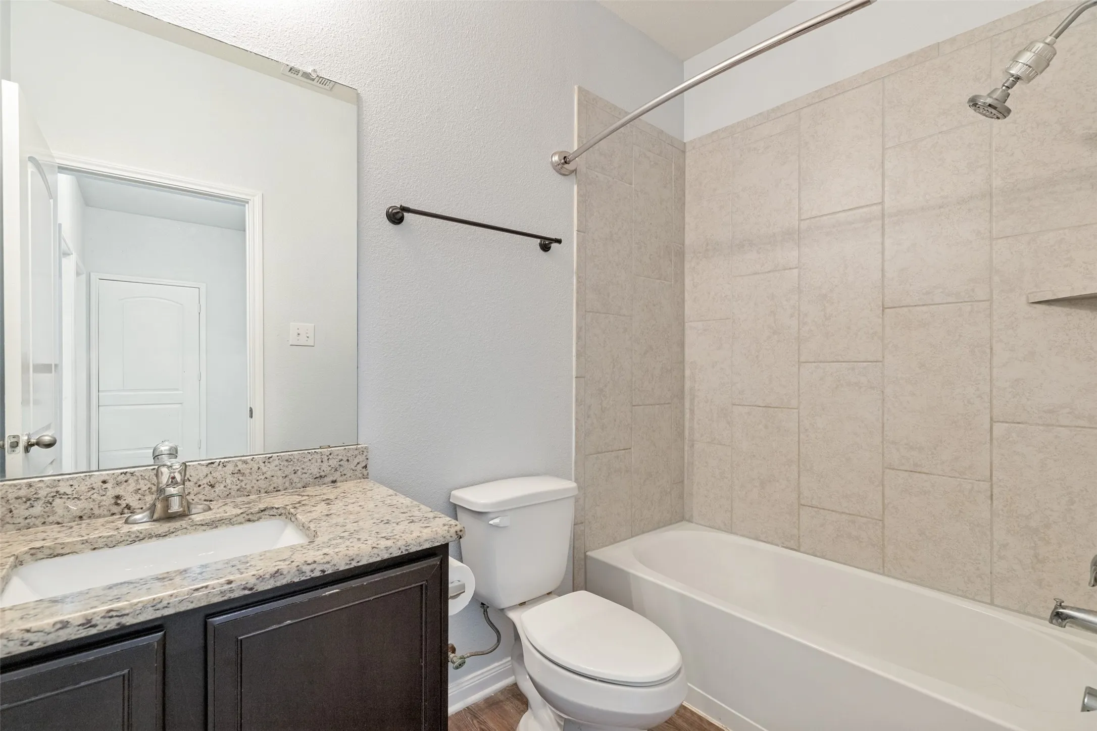 Single Family Residence For Sale in Collin County , 300 Ryan Street, Anna, Texas 75409, 3 Bedroom, 2 Bathroom, 2 Garage spaces, 1,619 Sqft, built in 2019, mls#21382092, Real Estate Agent in Anna, Homes For Sale in Collin county, Homes For Sale in Anna, Realtor in Anna Texas, Real Estate Brokerage Independent Realty Texas, Luminita Cordes Realtor