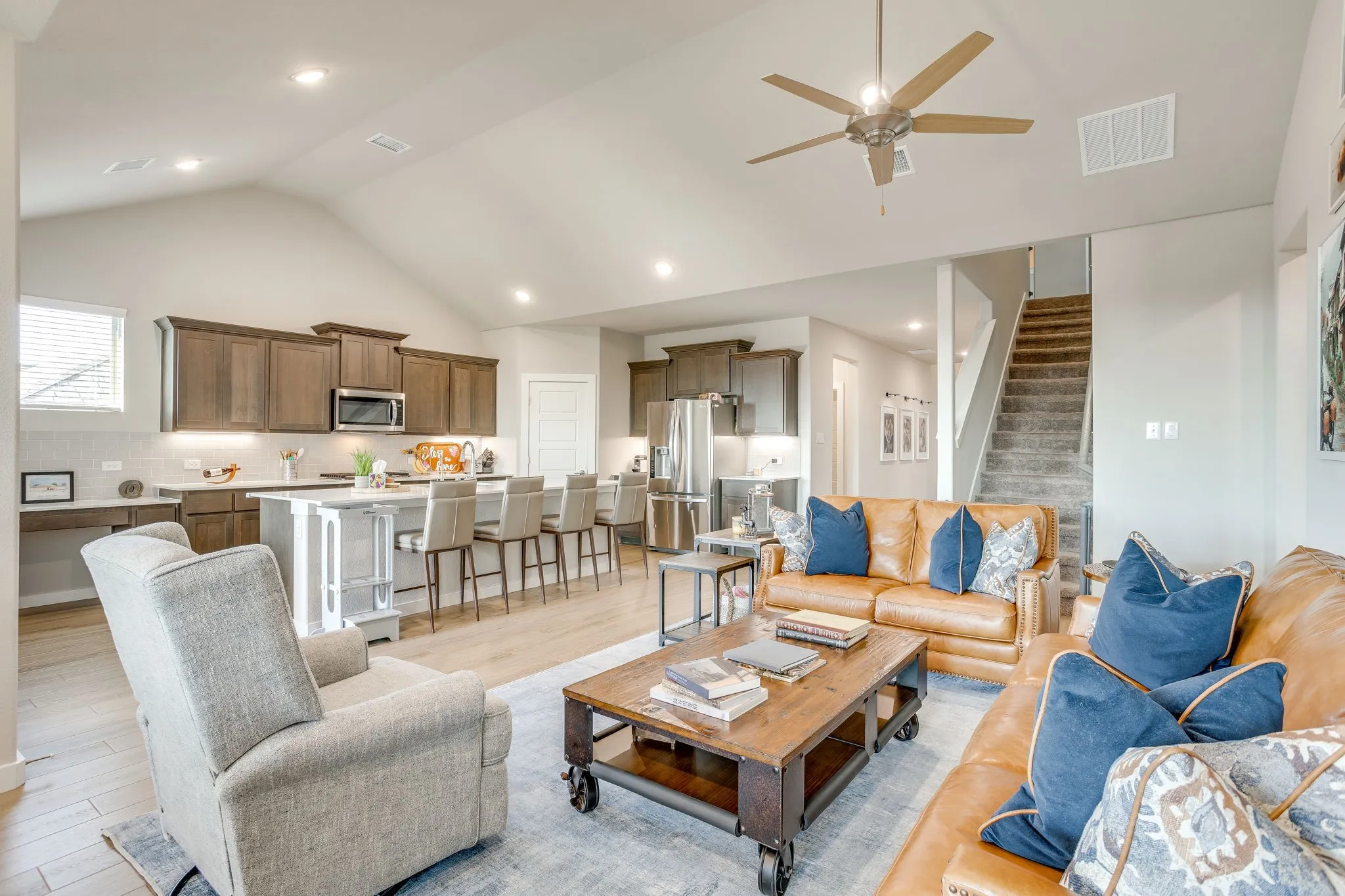 Single Family Residence For Sale in Tarrant County , 5577 Summit Creek Road, Fort Worth, Texas 76126, 5 Bedroom, 4 Bathroom, 2 Garage spaces, 3,676 Sqft, built in 2022, mls#21382105, Real Estate Agent in Fort Worth, Homes For Sale in Tarrant county, Homes For Sale in Fort Worth, Realtor in Fort Worth Texas, Real Estate Brokerage Independent Realty Texas, Luminita Cordes Realtor