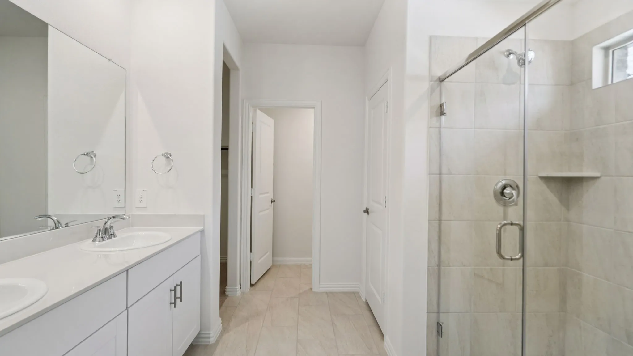 Photo is not of the actual home, but is an inspirational photo of builder’s model home and may depict options, furnishings, and/or decorator features that are not included.
