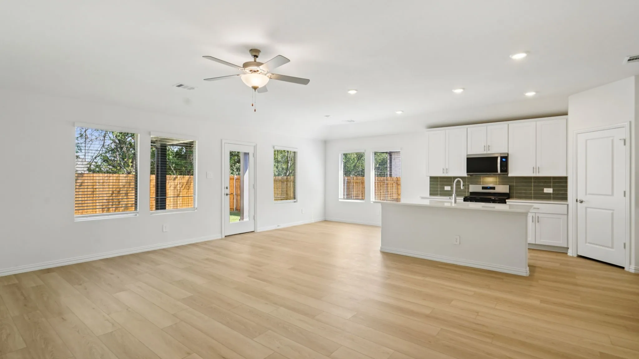 Photo is not of the actual home, but is an inspirational photo of builder’s model home and may depict options, furnishings, and/or decorator features that are not included.