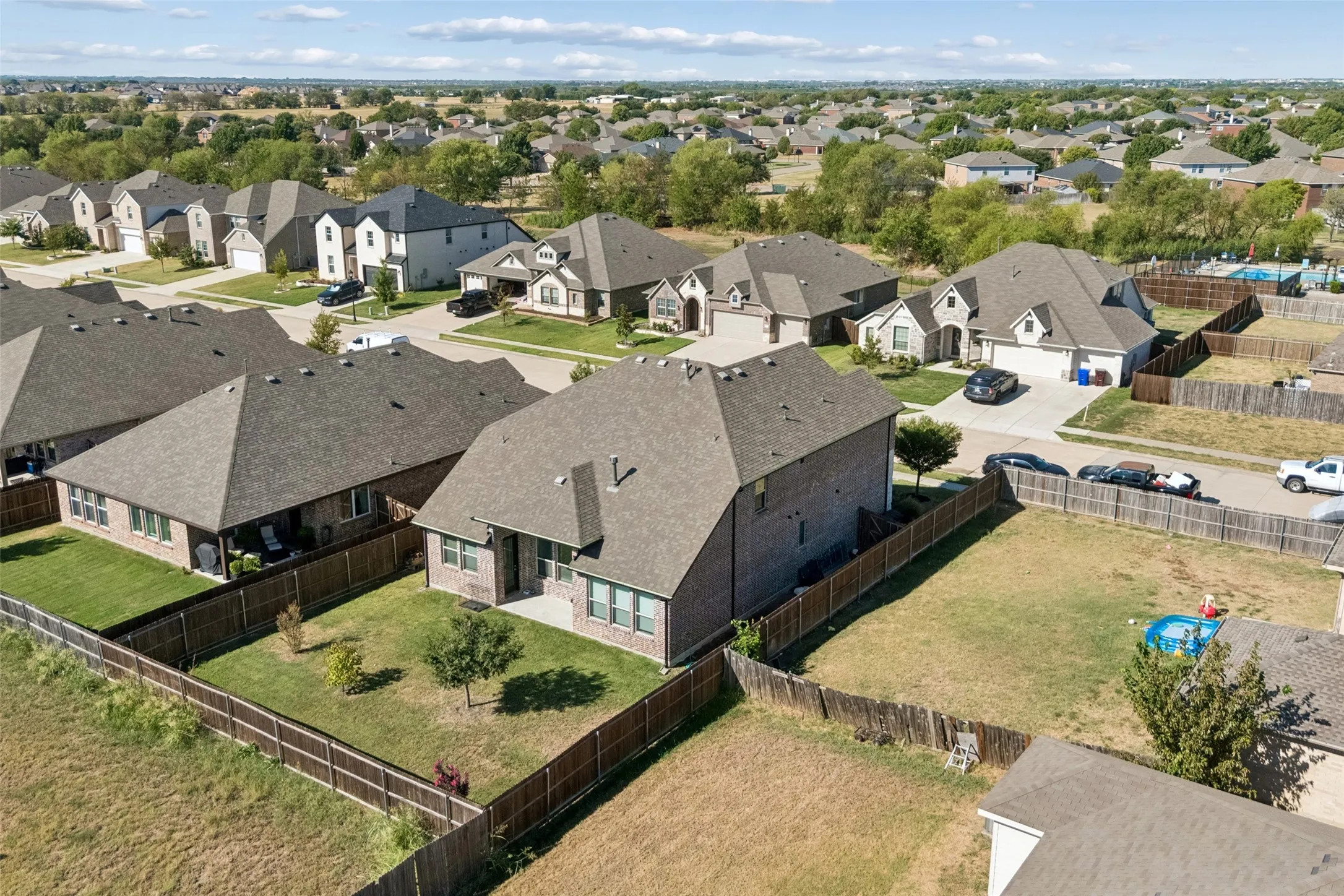 Single Family Residence For Sale in Hunt County , 700 Newberry Lane, Royse City, Texas 75189, 5 Bedroom, 3 Bathroom, 2 Garage spaces, 2,976 Sqft, built in 2021, mls#21378924, Real Estate Agent in Royse City, Homes For Sale in Hunt county, Homes For Sale in Royse City, Realtor in Royse City Texas, Real Estate Brokerage Independent Realty Texas, Luminita Cordes Realtor