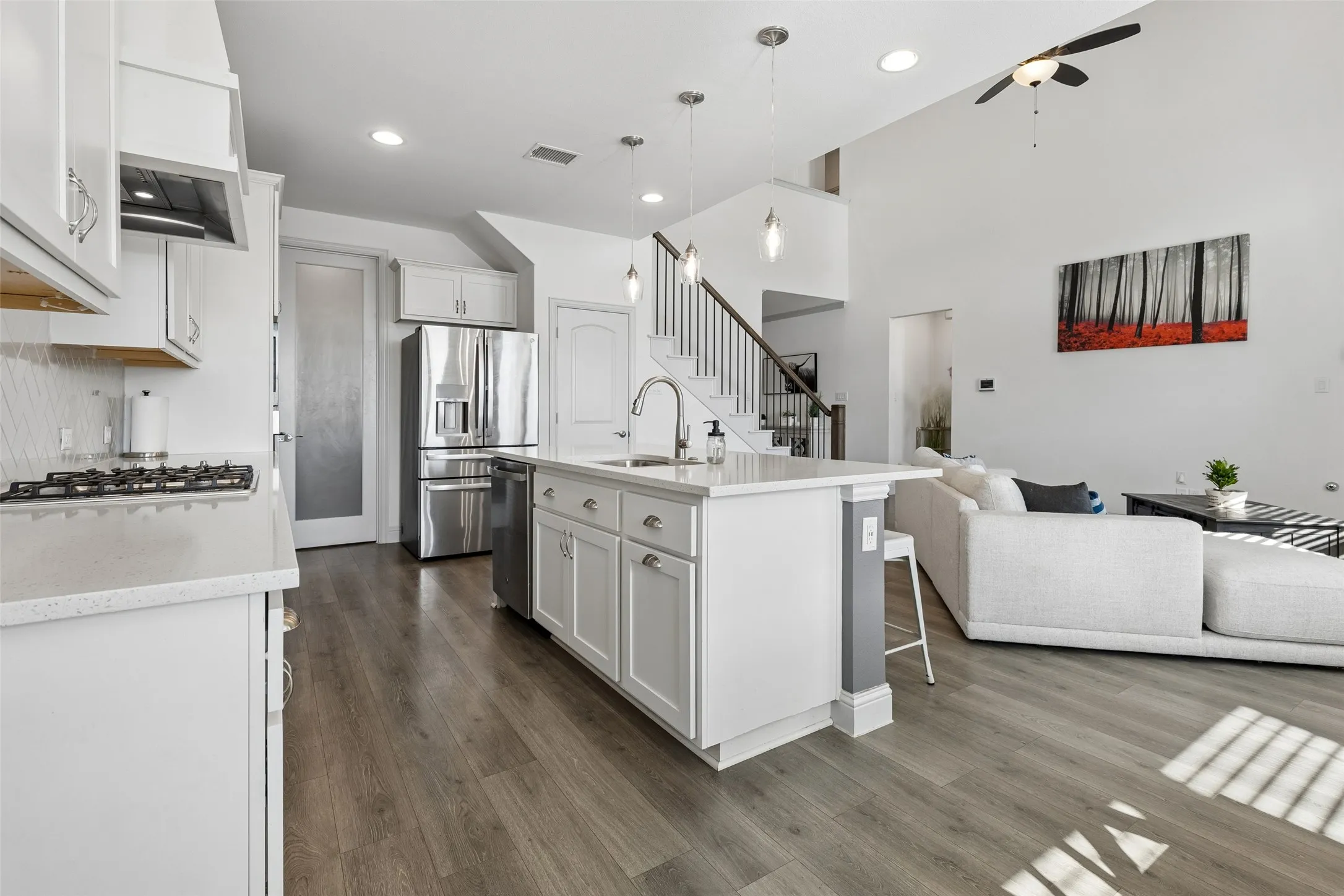 Single Family Residence For Sale in Hunt County , 700 Newberry Lane, Royse City, Texas 75189, 5 Bedroom, 3 Bathroom, 2 Garage spaces, 2,976 Sqft, built in 2021, mls#21378924, Real Estate Agent in Royse City, Homes For Sale in Hunt county, Homes For Sale in Royse City, Realtor in Royse City Texas, Real Estate Brokerage Independent Realty Texas, Luminita Cordes Realtor