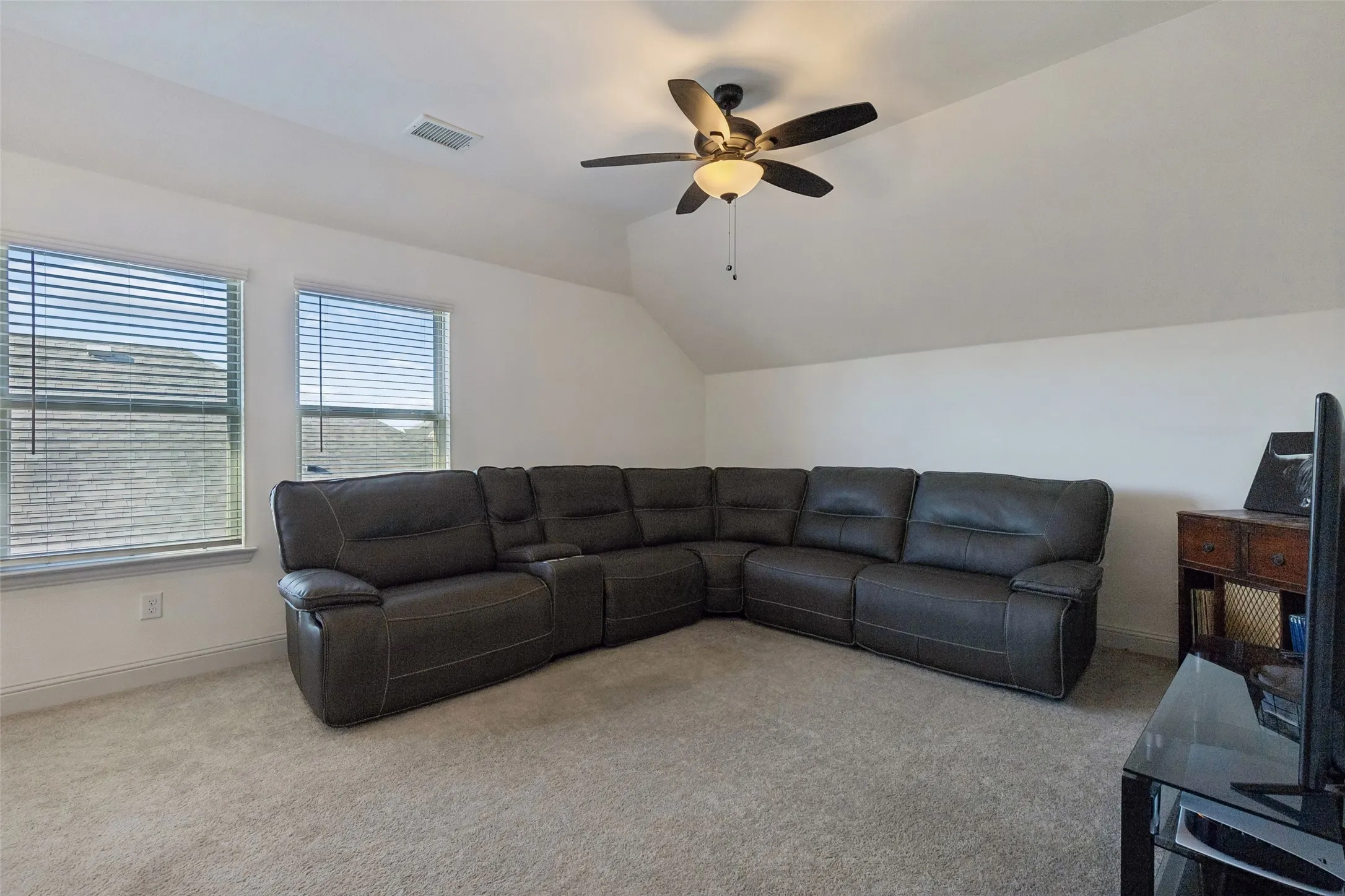 Single Family Residence For Sale in Hunt County , 700 Newberry Lane, Royse City, Texas 75189, 5 Bedroom, 3 Bathroom, 2 Garage spaces, 2,976 Sqft, built in 2021, mls#21378924, Real Estate Agent in Royse City, Homes For Sale in Hunt county, Homes For Sale in Royse City, Realtor in Royse City Texas, Real Estate Brokerage Independent Realty Texas, Luminita Cordes Realtor