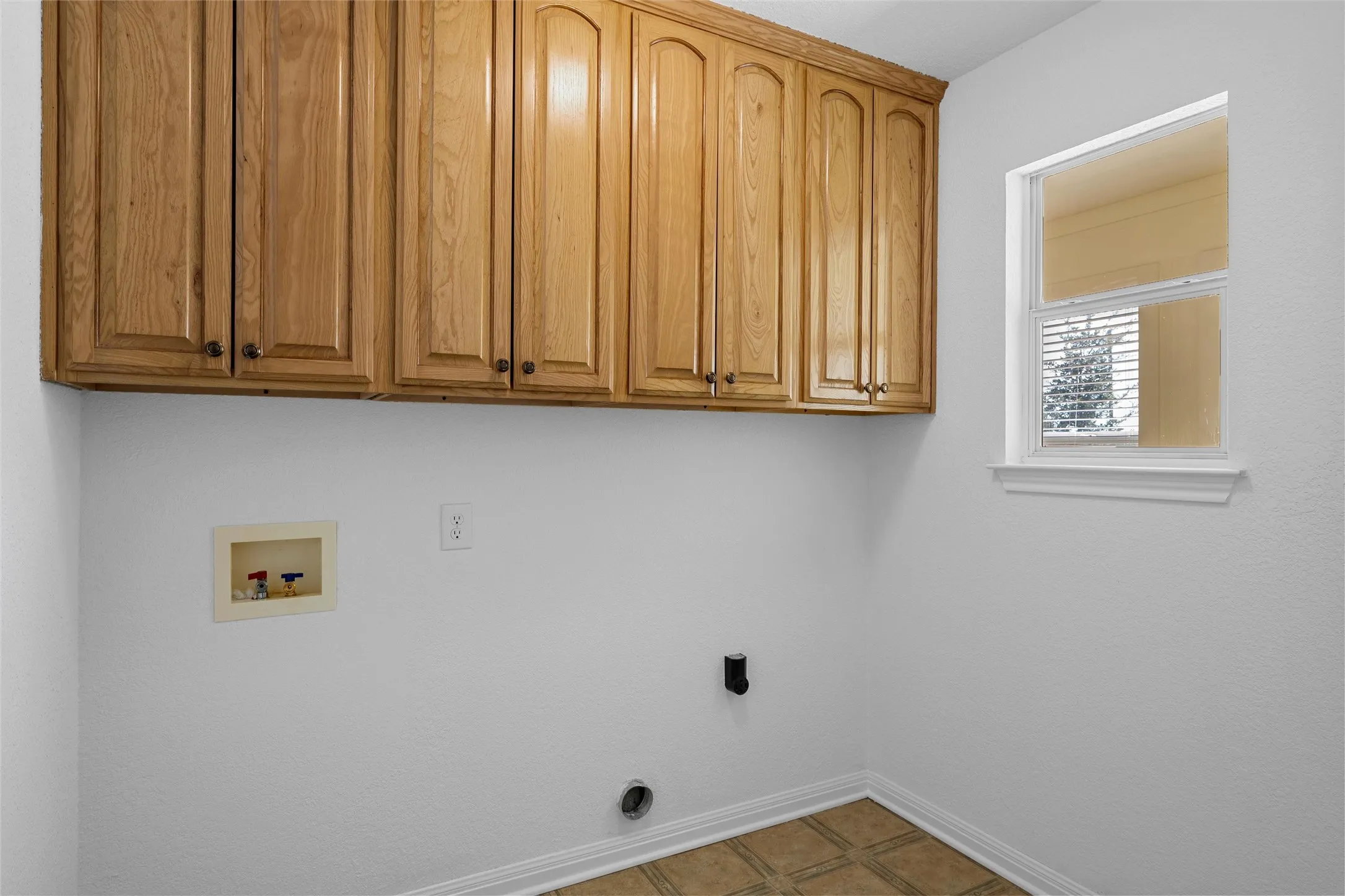 Single Family Residence For Sale in Mc Lennan County , 1478 Galaxy Road, Woodway, Texas 76712, 3 Bedroom, 2 Bathroom, Garage spaces, 1,510 Sqft, built in 2004, mls#21381971, Real Estate Agent in Woodway, Homes For Sale in Mc Lennan county, Homes For Sale in Woodway, Realtor in Woodway Texas, Real Estate Brokerage Independent Realty Texas, Luminita Cordes Realtor