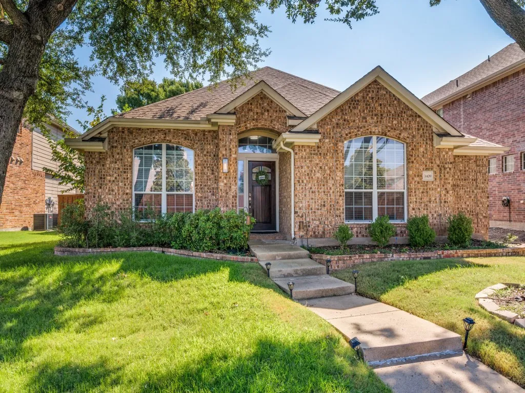 Single Family Residence For Rent in Collin County , 3409 Black Gold Drive, Mc Kinney, Texas 75070, 3 Bedroom, 2 Bathroom, 2 Garage spaces, 1,849 Sqft, built in 2003, mls#21381474, Real Estate Agent in Mc Kinney, Homes For Rent in Collin county, Homes For Rent in Mc Kinney, Realtor in Mc Kinney Texas, Real Estate Brokerage Independent Realty Texas, Luminita Cordes Realtor