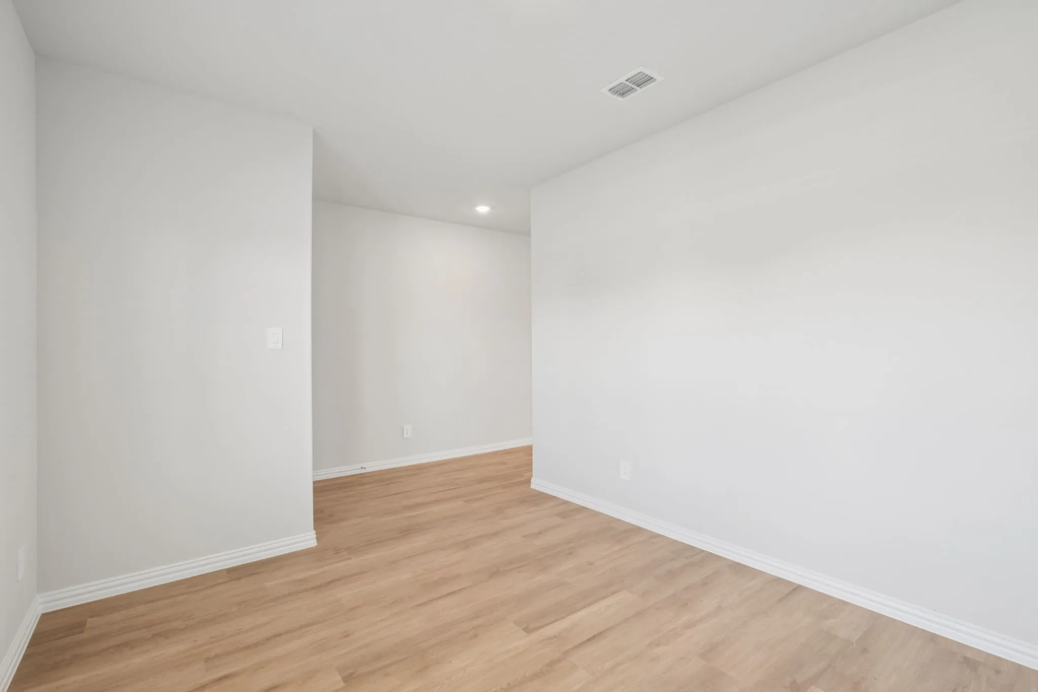 Photo is not of the actual home, but is an inspirational photo of builder’s model home and may depict options, furnishings, and/or decorator features that are not included.