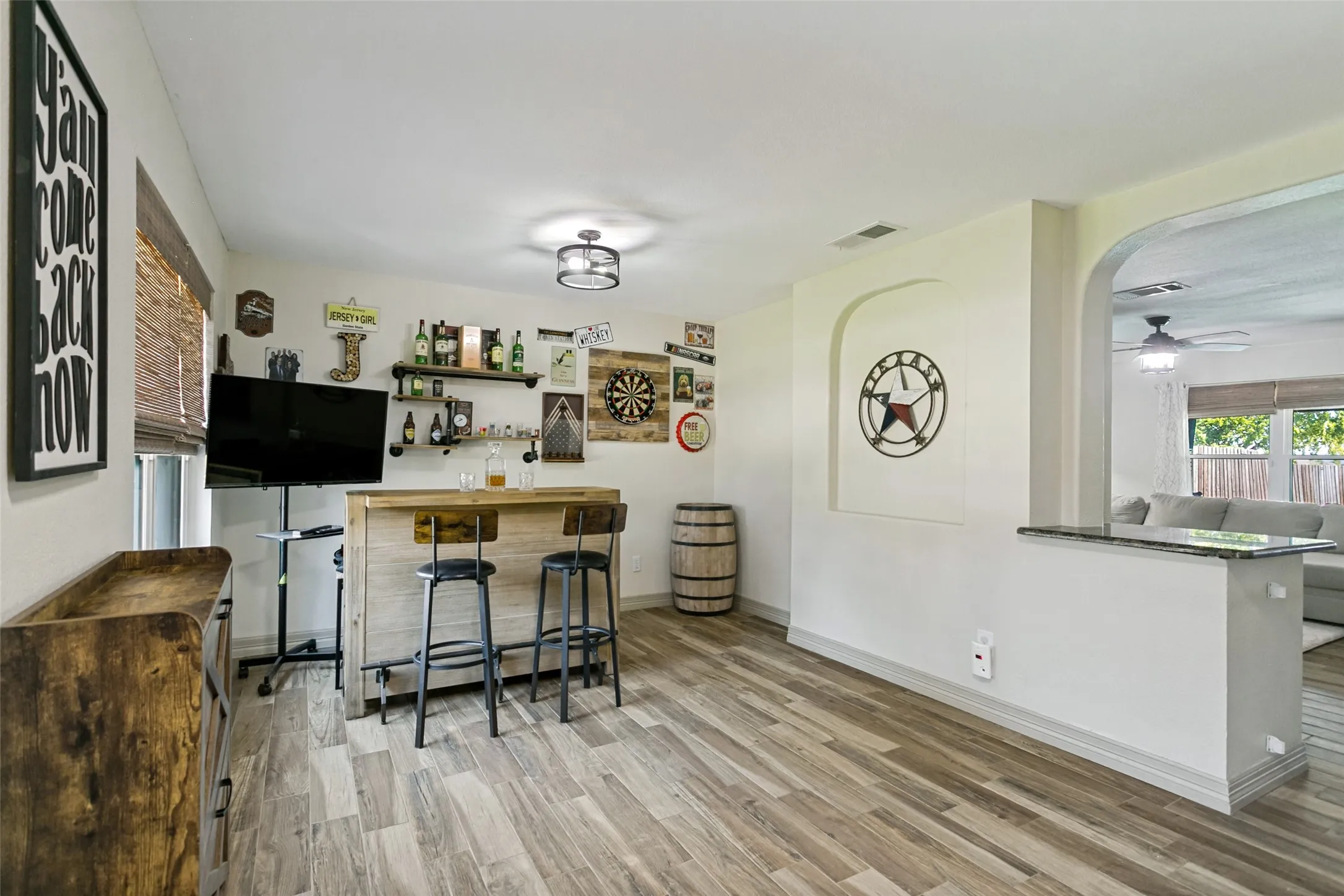 Single Family Residence For Sale in Denton County , 2213 Bresee Drive, Carrollton, Texas 75010, 4 Bedroom, 3 Bathroom, 2 Garage spaces, 2,026 Sqft, built in 1997, mls#21378623, Real Estate Agent in Carrollton, Homes For Sale in Denton county, Homes For Sale in Carrollton, Realtor in Carrollton Texas, Real Estate Brokerage Independent Realty Texas, Luminita Cordes Realtor