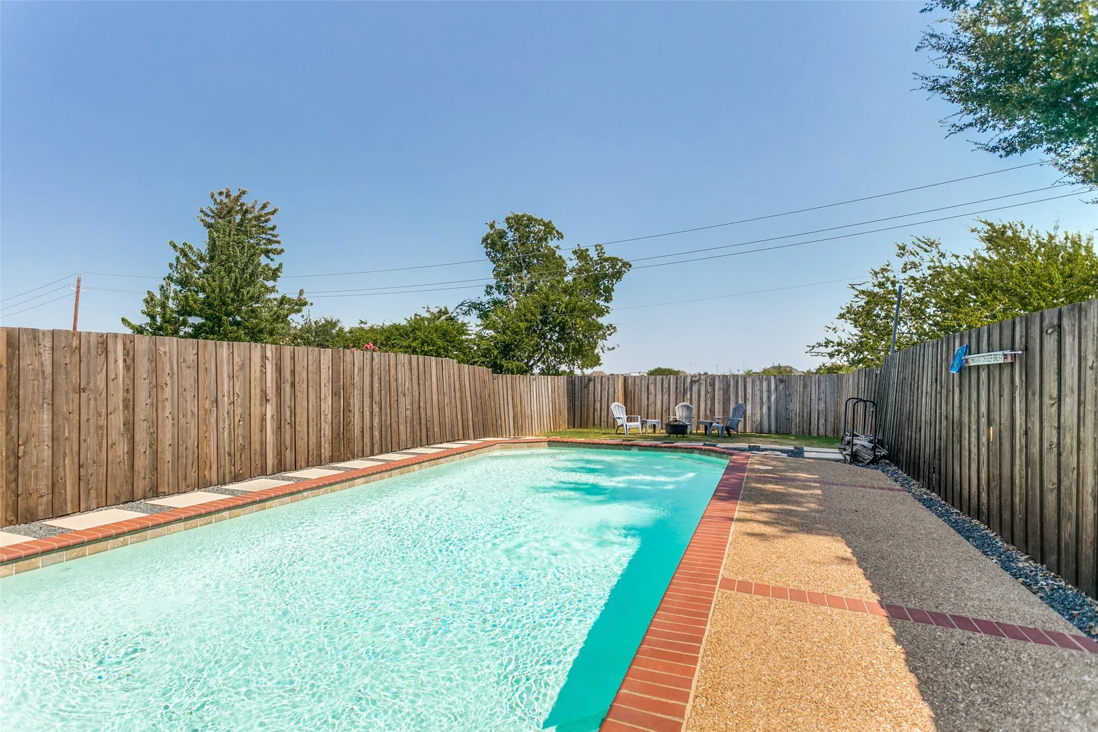 Single Family Residence For Sale in Denton County , 2213 Bresee Drive, Carrollton, Texas 75010, 4 Bedroom, 3 Bathroom, 2 Garage spaces, 2,026 Sqft, built in 1997, mls#21378623, Real Estate Agent in Carrollton, Homes For Sale in Denton county, Homes For Sale in Carrollton, Realtor in Carrollton Texas, Real Estate Brokerage Independent Realty Texas, Luminita Cordes Realtor