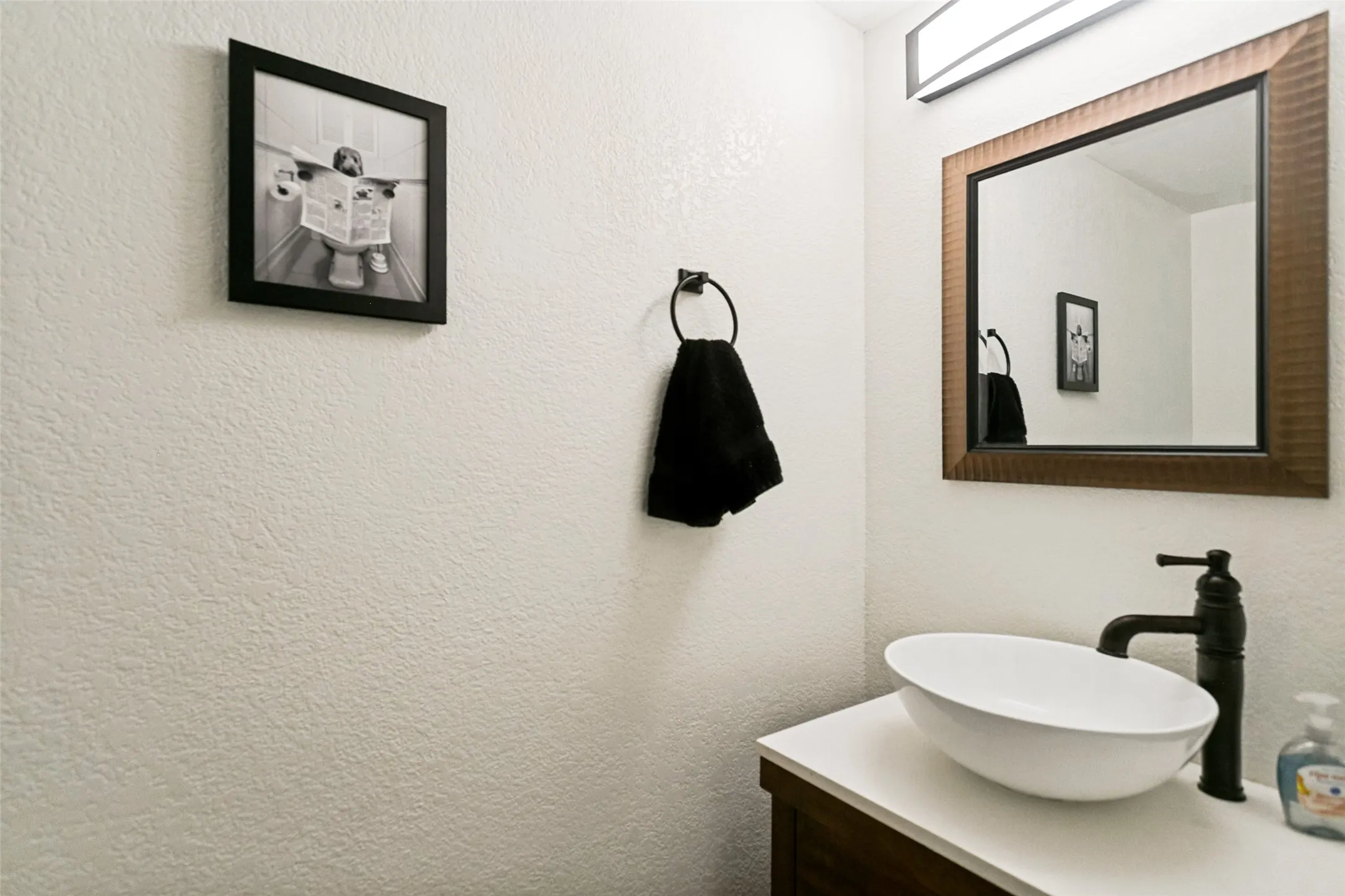 Single Family Residence For Sale in Denton County , 2213 Bresee Drive, Carrollton, Texas 75010, 4 Bedroom, 3 Bathroom, 2 Garage spaces, 2,026 Sqft, built in 1997, mls#21378623, Real Estate Agent in Carrollton, Homes For Sale in Denton county, Homes For Sale in Carrollton, Realtor in Carrollton Texas, Real Estate Brokerage Independent Realty Texas, Luminita Cordes Realtor
