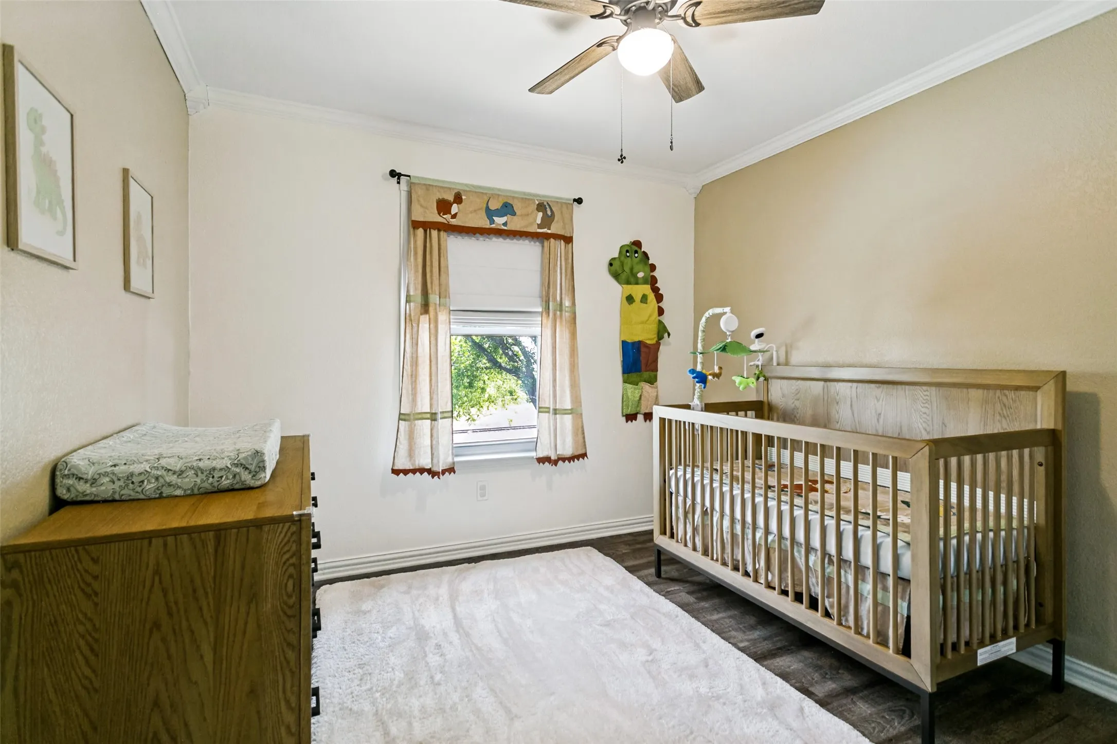 Single Family Residence For Sale in Denton County , 2213 Bresee Drive, Carrollton, Texas 75010, 4 Bedroom, 3 Bathroom, 2 Garage spaces, 2,026 Sqft, built in 1997, mls#21378623, Real Estate Agent in Carrollton, Homes For Sale in Denton county, Homes For Sale in Carrollton, Realtor in Carrollton Texas, Real Estate Brokerage Independent Realty Texas, Luminita Cordes Realtor