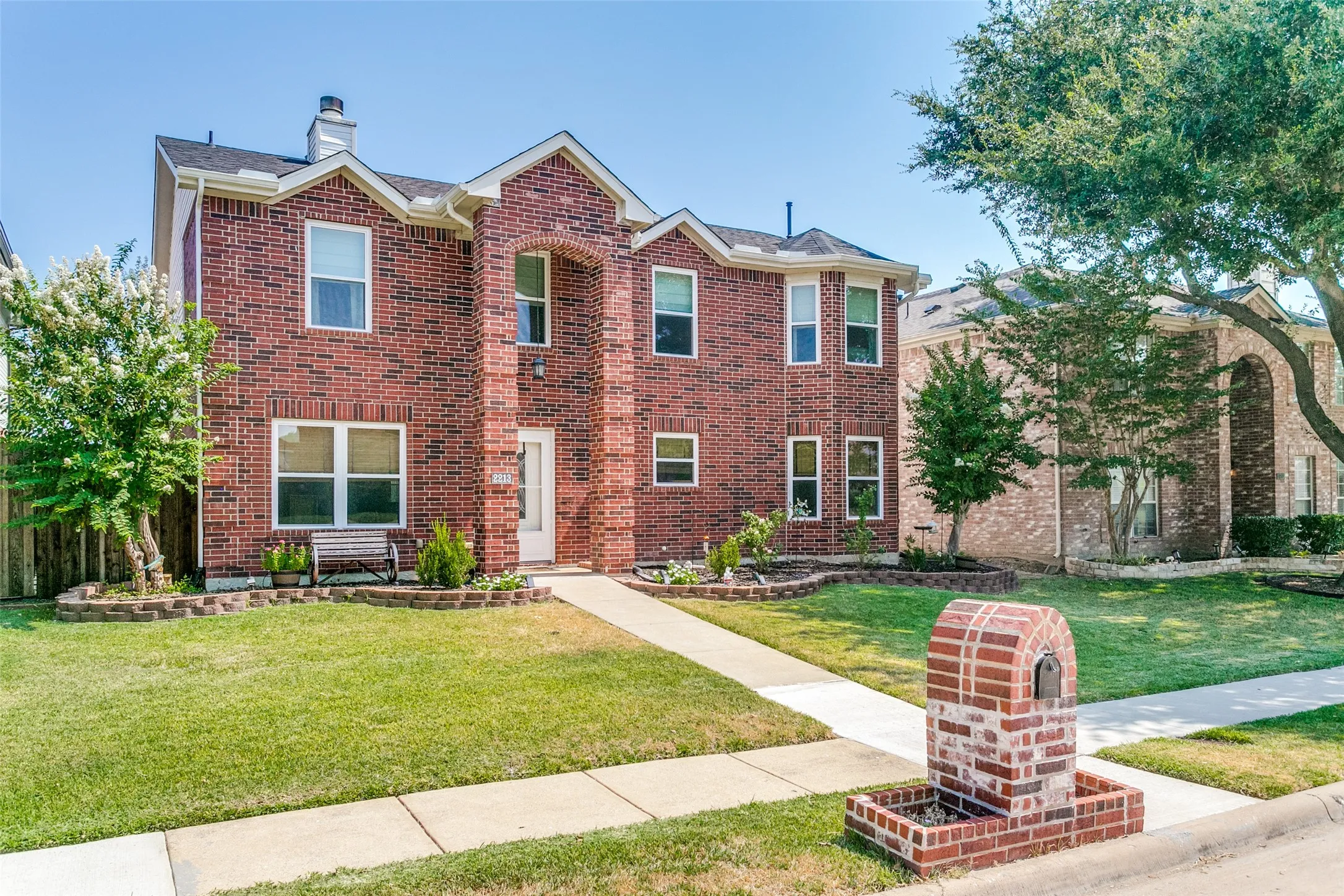 Single Family Residence For Sale in Denton County , 2213 Bresee Drive, Carrollton, Texas 75010, 4 Bedroom, 3 Bathroom, 2 Garage spaces, 2,026 Sqft, built in 1997, mls#21378623, Real Estate Agent in Carrollton, Homes For Sale in Denton county, Homes For Sale in Carrollton, Realtor in Carrollton Texas, Real Estate Brokerage Independent Realty Texas, Luminita Cordes Realtor