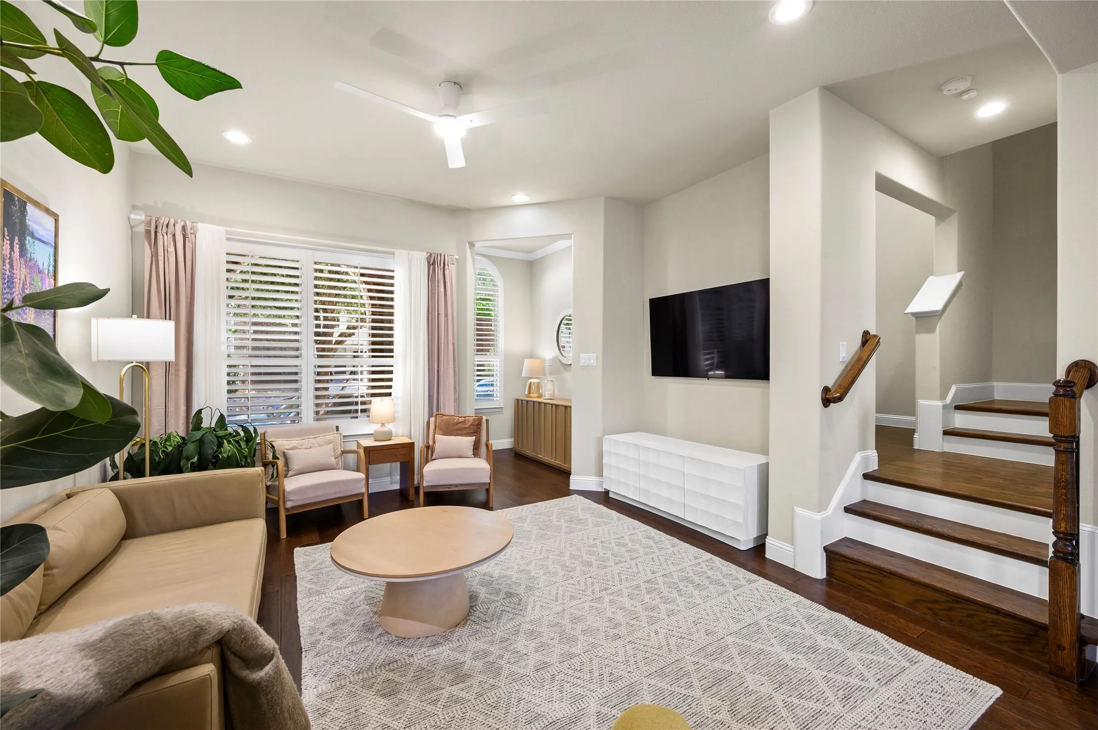 Townhouse For Sale in Denton County , 4161 Broadway Avenue, Flower Mound, Texas 75028, 3 Bedroom, 3 Bathroom, 2 Garage spaces, 1,969 Sqft, built in 2018, mls#21382155, Real Estate Agent in Flower Mound, Homes For Sale in Denton county, Homes For Sale in Flower Mound, Realtor in Flower Mound Texas, Real Estate Brokerage Independent Realty Texas, Luminita Cordes Realtor