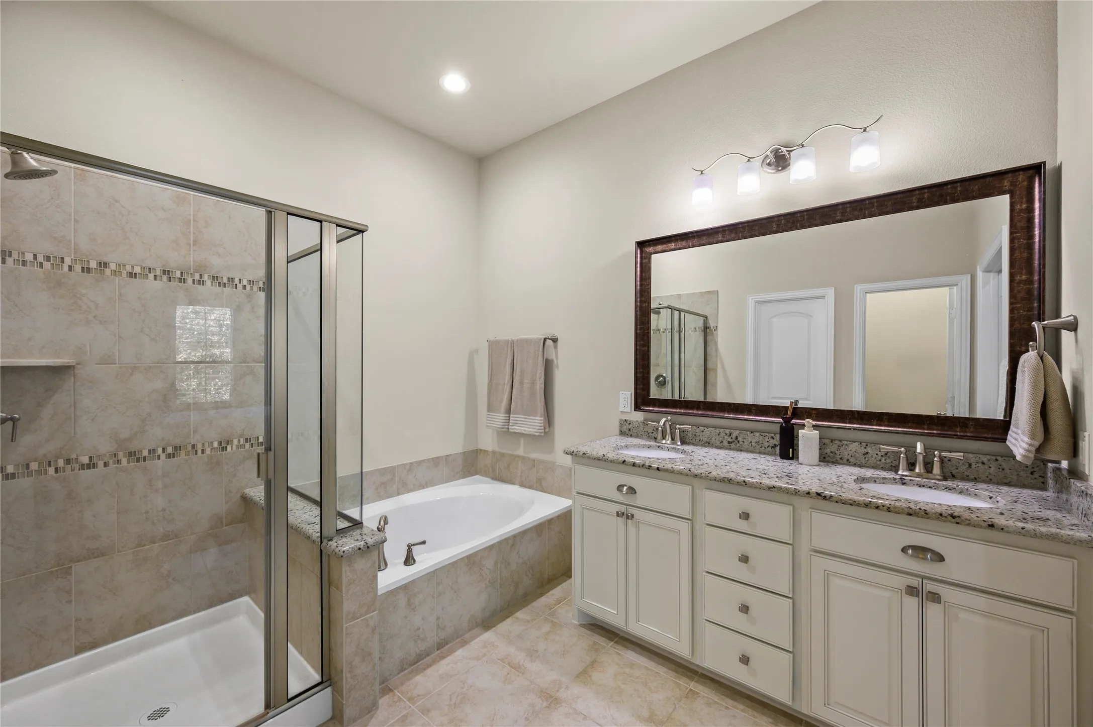 Townhouse For Sale in Denton County , 4161 Broadway Avenue, Flower Mound, Texas 75028, 3 Bedroom, 3 Bathroom, 2 Garage spaces, 1,969 Sqft, built in 2018, mls#21382155, Real Estate Agent in Flower Mound, Homes For Sale in Denton county, Homes For Sale in Flower Mound, Realtor in Flower Mound Texas, Real Estate Brokerage Independent Realty Texas, Luminita Cordes Realtor