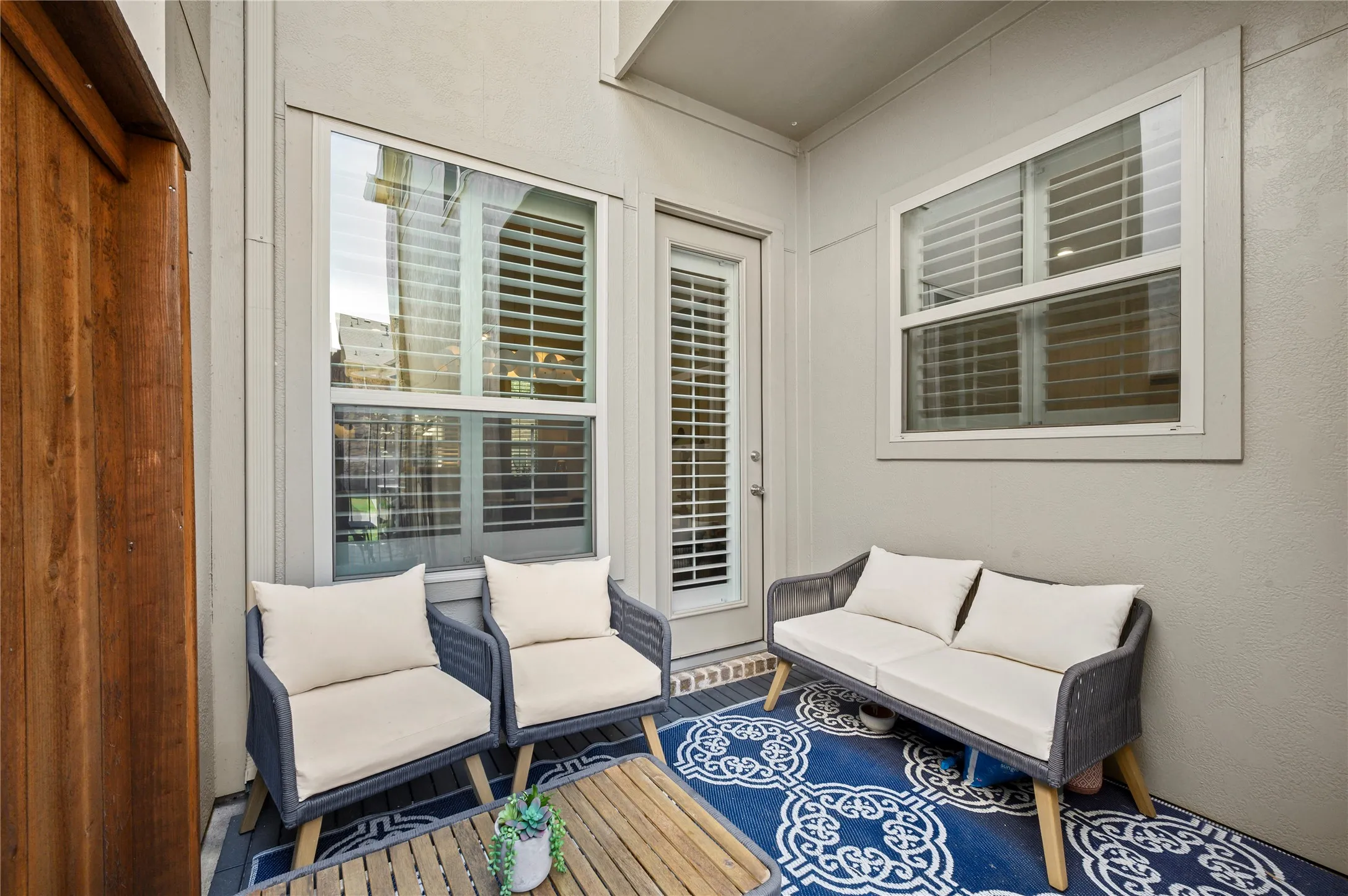 Townhouse For Sale in Denton County , 4161 Broadway Avenue, Flower Mound, Texas 75028, 3 Bedroom, 3 Bathroom, 2 Garage spaces, 1,969 Sqft, built in 2018, mls#21382155, Real Estate Agent in Flower Mound, Homes For Sale in Denton county, Homes For Sale in Flower Mound, Realtor in Flower Mound Texas, Real Estate Brokerage Independent Realty Texas, Luminita Cordes Realtor