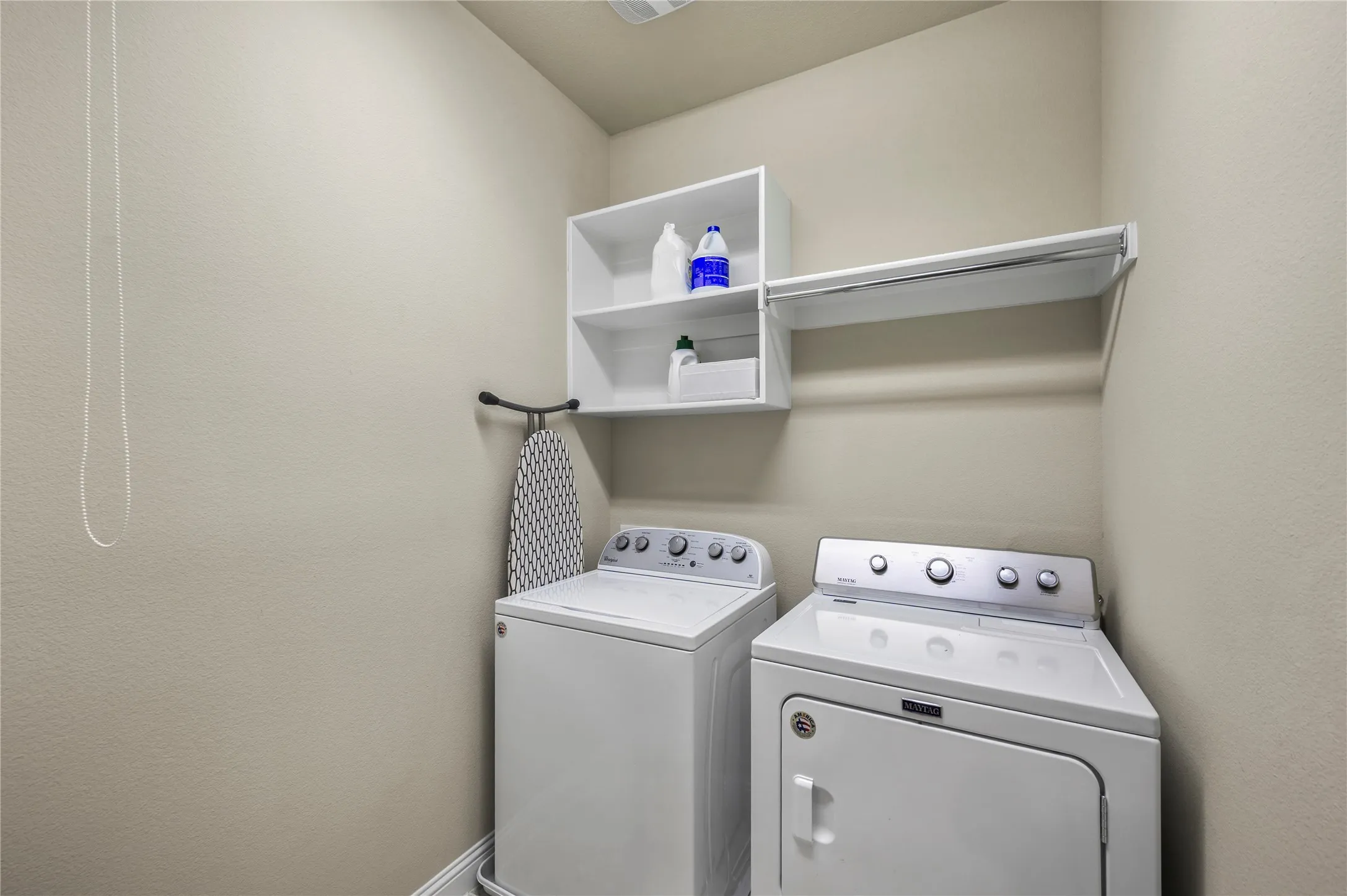 Townhouse For Sale in Denton County , 4161 Broadway Avenue, Flower Mound, Texas 75028, 3 Bedroom, 3 Bathroom, 2 Garage spaces, 1,969 Sqft, built in 2018, mls#21382155, Real Estate Agent in Flower Mound, Homes For Sale in Denton county, Homes For Sale in Flower Mound, Realtor in Flower Mound Texas, Real Estate Brokerage Independent Realty Texas, Luminita Cordes Realtor