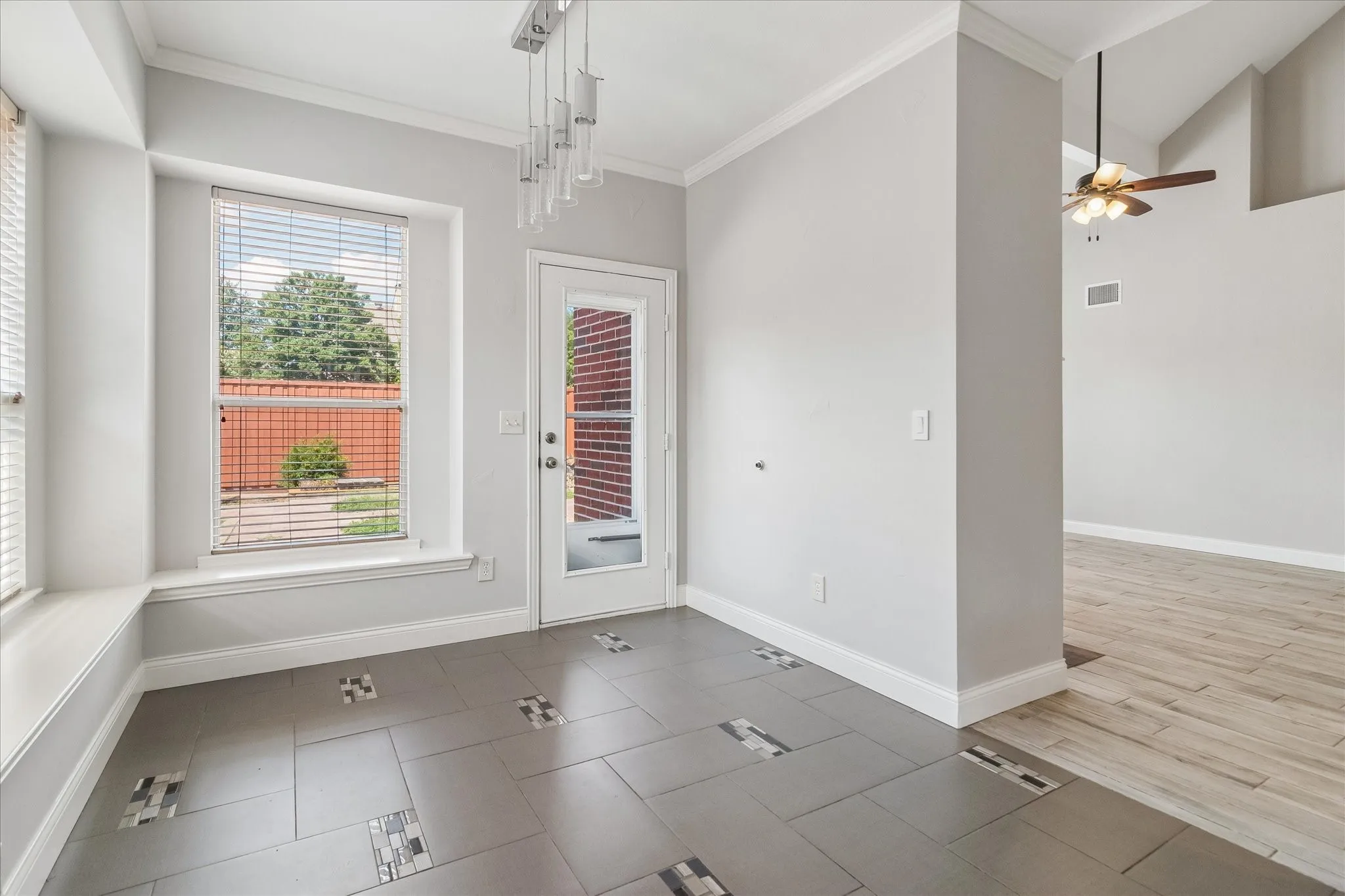 Single Family Residence For Rent in Collin County , 4661 Baldwin Lane, Plano, Texas 75024, 4 Bedroom, 3 Bathroom, 2 Garage spaces, 2,691 Sqft, built in 1997, mls#21379005, Real Estate Agent in Plano, Homes For Rent in Collin county, Homes For Rent in Plano, Realtor in Plano Texas, Real Estate Brokerage Independent Realty Texas, Luminita Cordes Realtor