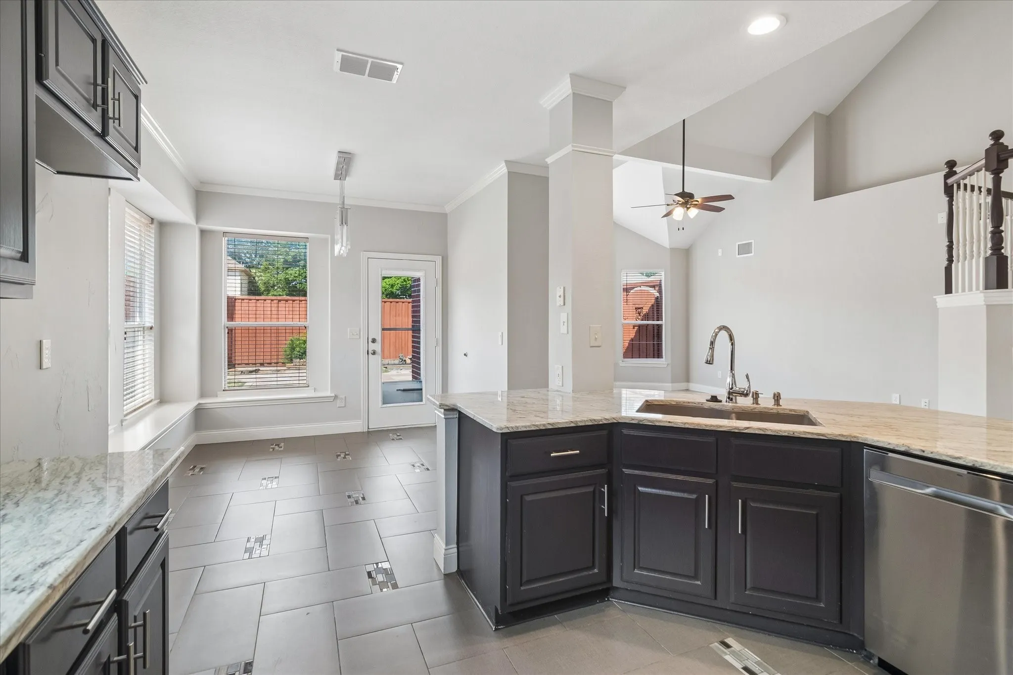 Single Family Residence For Rent in Collin County , 4661 Baldwin Lane, Plano, Texas 75024, 4 Bedroom, 3 Bathroom, 2 Garage spaces, 2,691 Sqft, built in 1997, mls#21379005, Real Estate Agent in Plano, Homes For Rent in Collin county, Homes For Rent in Plano, Realtor in Plano Texas, Real Estate Brokerage Independent Realty Texas, Luminita Cordes Realtor