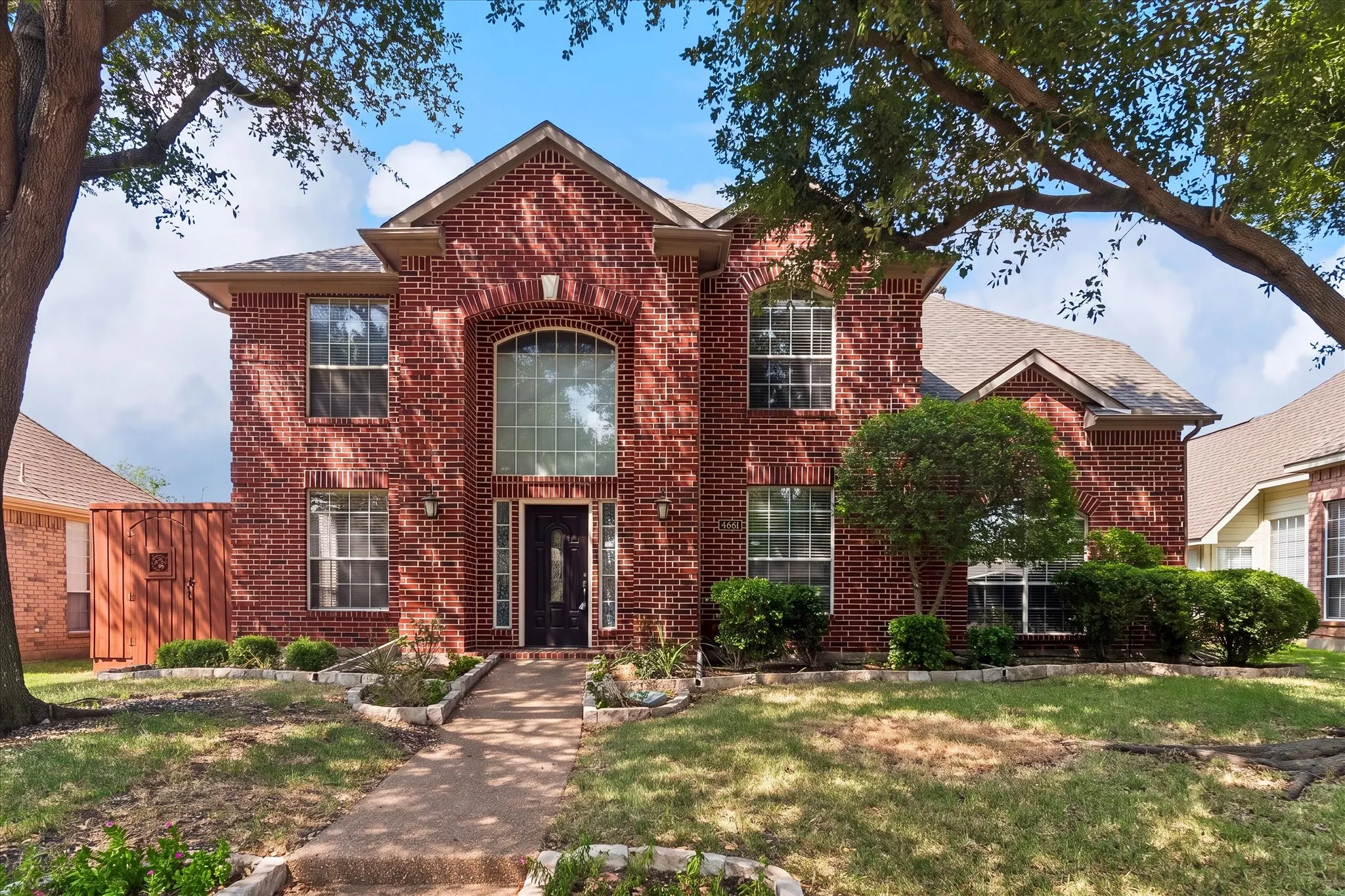 Single Family Residence For Rent in Collin County , 4661 Baldwin Lane, Plano, Texas 75024, 4 Bedroom, 3 Bathroom, 2 Garage spaces, 2,691 Sqft, built in 1997, mls#21379005, Real Estate Agent in Plano, Homes For Rent in Collin county, Homes For Rent in Plano, Realtor in Plano Texas, Real Estate Brokerage Independent Realty Texas, Luminita Cordes Realtor