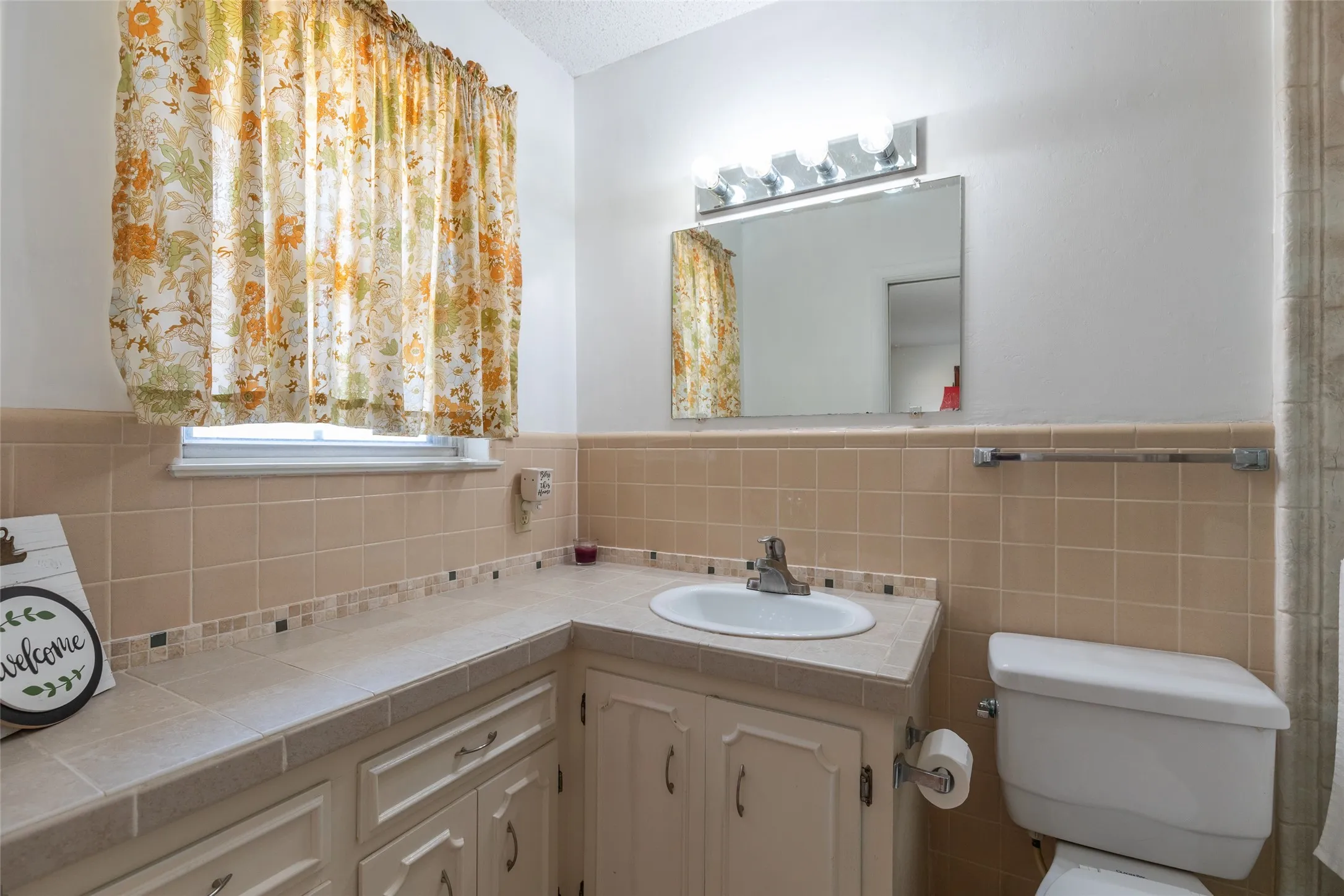 Single Family Residence For Sale in Taylor County , 10 Harvard Place, Abilene, Texas 79603, 3 Bedroom, 2 Bathroom, 1 Garage spaces, 2,003 Sqft, built in 1963, mls#21382073, Real Estate Agent in Abilene, Homes For Sale in Taylor county, Homes For Sale in Abilene, Realtor in Abilene Texas, Real Estate Brokerage Independent Realty Texas, Luminita Cordes Realtor