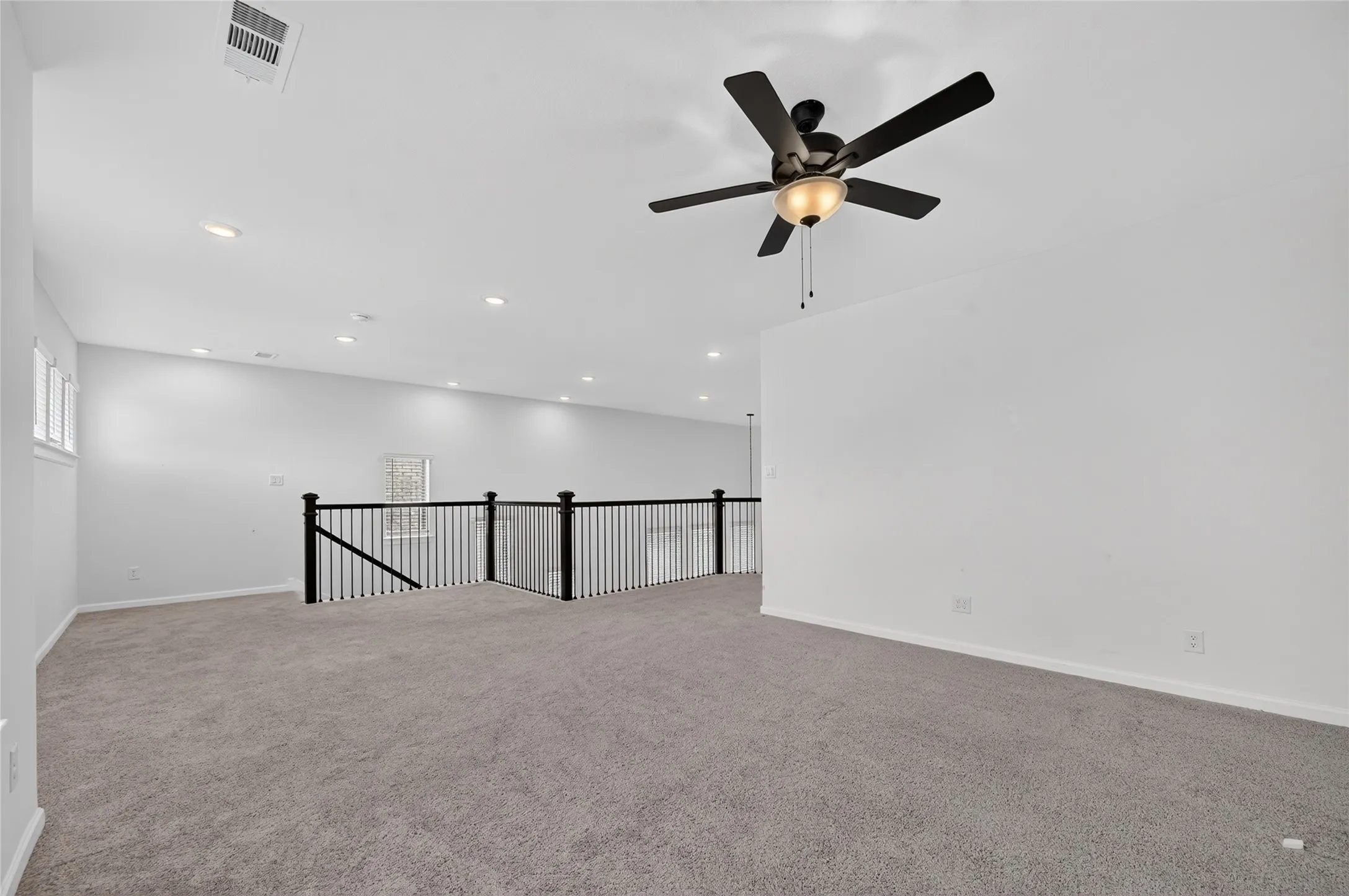 Single Family Residence For Sale in Denton County , 2552 Four Roses Drive, Lewisville, Texas 75056, 4 Bedroom, 4 Bathroom, 2 Garage spaces, 2,816 Sqft, built in 2023, mls#21382164, Real Estate Agent in Lewisville, Homes For Sale in Denton county, Homes For Sale in Lewisville, Realtor in Lewisville Texas, Real Estate Brokerage Independent Realty Texas, Luminita Cordes Realtor