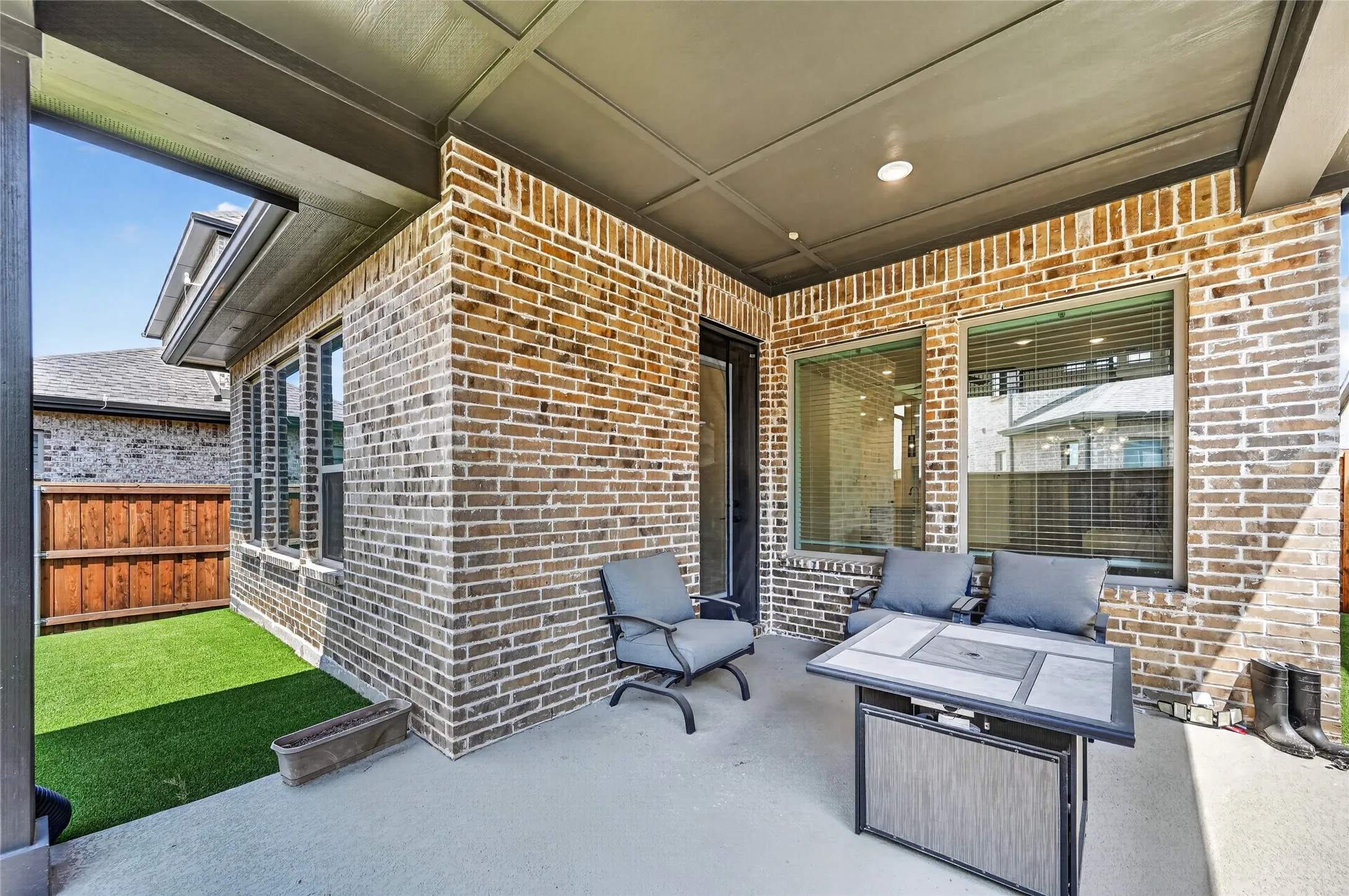 Single Family Residence For Sale in Denton County , 2552 Four Roses Drive, Lewisville, Texas 75056, 4 Bedroom, 4 Bathroom, 2 Garage spaces, 2,816 Sqft, built in 2023, mls#21382164, Real Estate Agent in Lewisville, Homes For Sale in Denton county, Homes For Sale in Lewisville, Realtor in Lewisville Texas, Real Estate Brokerage Independent Realty Texas, Luminita Cordes Realtor