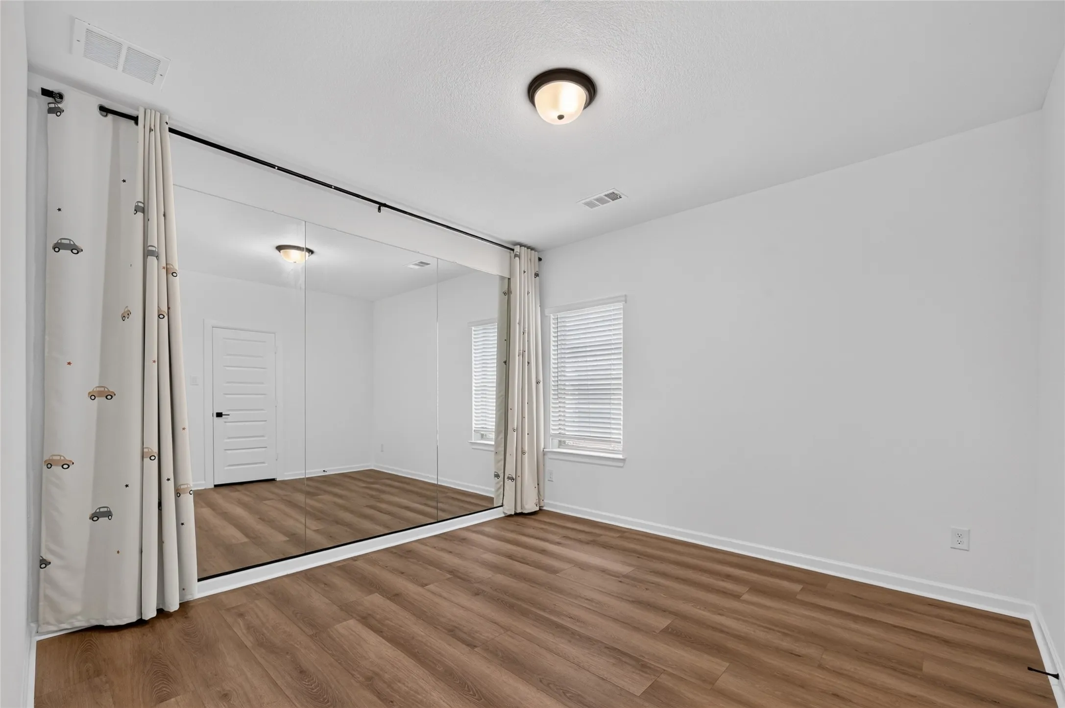 Single Family Residence For Sale in Denton County , 2552 Four Roses Drive, Lewisville, Texas 75056, 4 Bedroom, 4 Bathroom, 2 Garage spaces, 2,816 Sqft, built in 2023, mls#21382164, Real Estate Agent in Lewisville, Homes For Sale in Denton county, Homes For Sale in Lewisville, Realtor in Lewisville Texas, Real Estate Brokerage Independent Realty Texas, Luminita Cordes Realtor