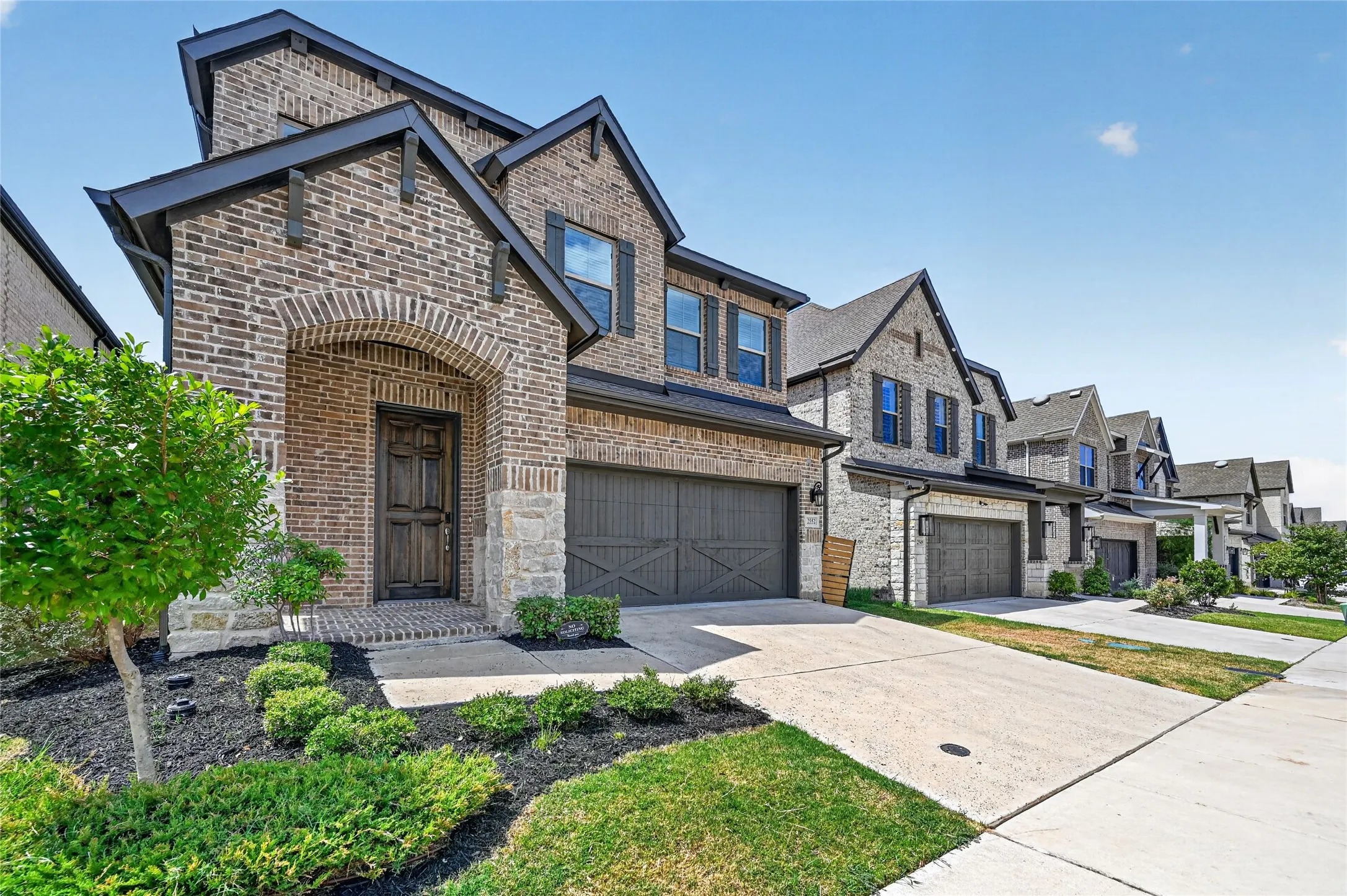 Single Family Residence For Sale in Denton County , 2552 Four Roses Drive, Lewisville, Texas 75056, 4 Bedroom, 4 Bathroom, 2 Garage spaces, 2,816 Sqft, built in 2023, mls#21382164, Real Estate Agent in Lewisville, Homes For Sale in Denton county, Homes For Sale in Lewisville, Realtor in Lewisville Texas, Real Estate Brokerage Independent Realty Texas, Luminita Cordes Realtor