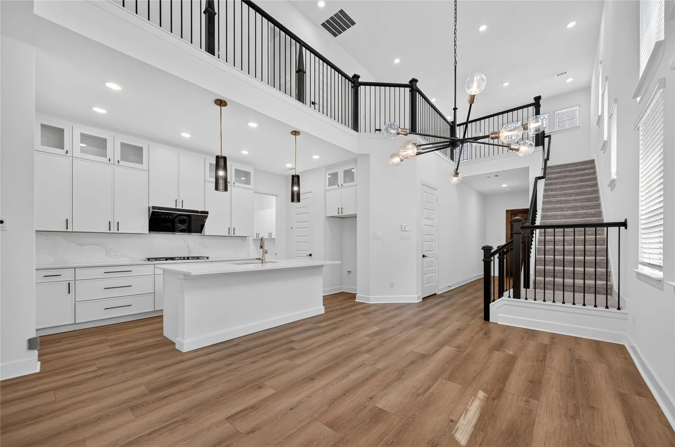 Single Family Residence For Sale in Denton County , 2552 Four Roses Drive, Lewisville, Texas 75056, 4 Bedroom, 4 Bathroom, 2 Garage spaces, 2,816 Sqft, built in 2023, mls#21382164, Real Estate Agent in Lewisville, Homes For Sale in Denton county, Homes For Sale in Lewisville, Realtor in Lewisville Texas, Real Estate Brokerage Independent Realty Texas, Luminita Cordes Realtor
