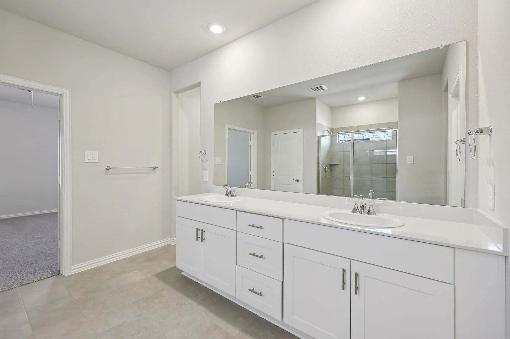 Photo is not of the actual home, but is an inspirational photo of builder’s model home and may depict options, furnishings, and/or decorator features that are not included.