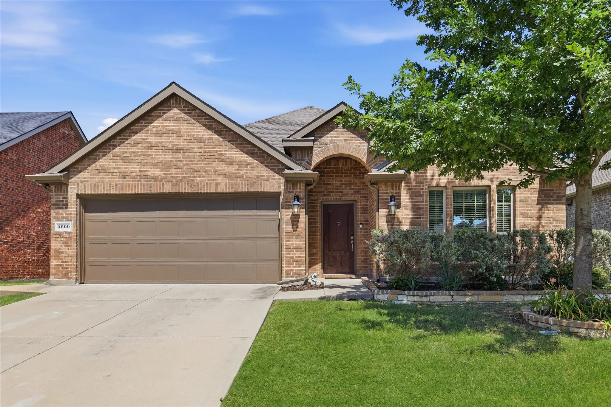 Single Family Residence For Sale in Denton County , 4009 Wavertree Road, Frisco, Texas 75036, 3 Bedroom, 2 Bathroom, 2 Garage spaces, 1,862 Sqft, built in 2016, mls#21382114, Real Estate Agent in Frisco, Homes For Sale in Denton county, Homes For Sale in Frisco, Realtor in Frisco Texas, Real Estate Brokerage Independent Realty Texas, Luminita Cordes Realtor