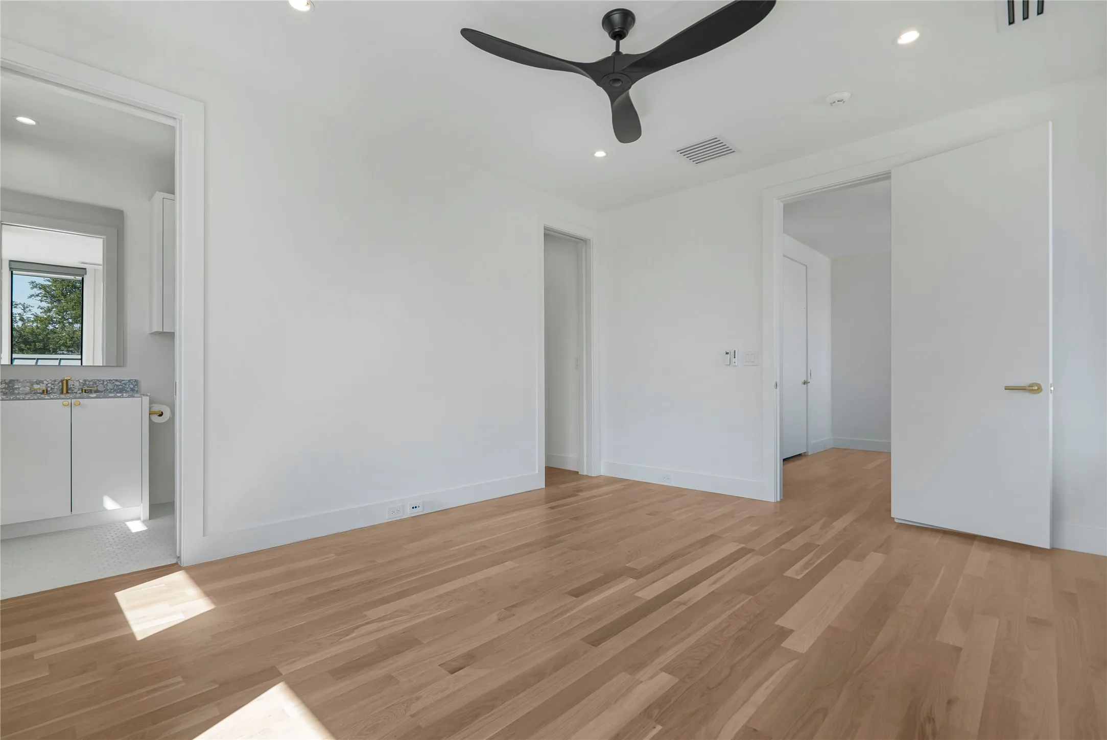Single Family Residence For Rent in Dallas County , 3619 Springbrook, Dallas, Texas 75205, 3 Bedroom, 4 Bathroom, 2 Garage spaces, 3,293 Sqft, built in 2024, mls#21382181, Real Estate Agent in Dallas, Homes For Rent in Dallas county, Homes For Rent in Dallas, Realtor in Dallas Texas, Real Estate Brokerage Independent Realty Texas, Luminita Cordes Realtor