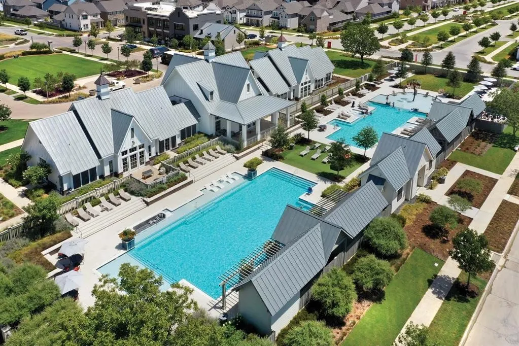 Single Family Residence For Sale in Denton County , 1312 Redbrick Lane, Northlake, Texas 76247, 4 Bedroom, 3 Bathroom, 3 Garage spaces, 3,104 Sqft, built in 2022, mls#21377169, Real Estate Agent in Northlake, Homes For Sale in Denton county, Homes For Sale in Northlake, Realtor in Northlake Texas, Real Estate Brokerage Independent Realty Texas, Luminita Cordes Realtor