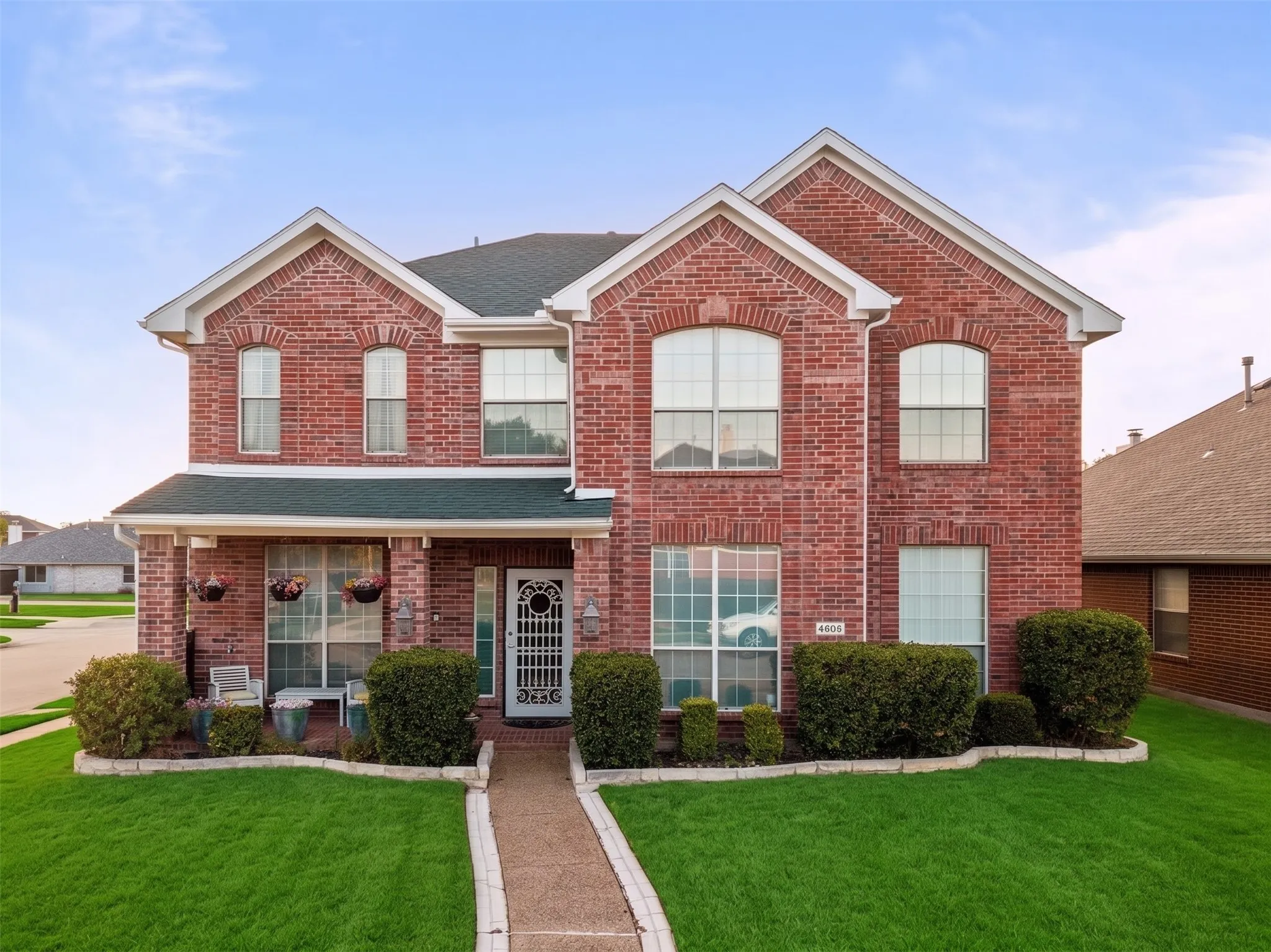 Single Family Residence For Sale in Denton County , 6601 Redwood Lane, The Colony, Texas 75056, 4 Bedroom, 3 Bathroom, 2 Garage spaces, 3,255 Sqft, built in 2001, mls#21364544, Real Estate Agent in The Colony, Homes For Sale in Denton county, Homes For Sale in The Colony, Realtor in The Colony Texas, Real Estate Brokerage Independent Realty Texas, Luminita Cordes Realtor