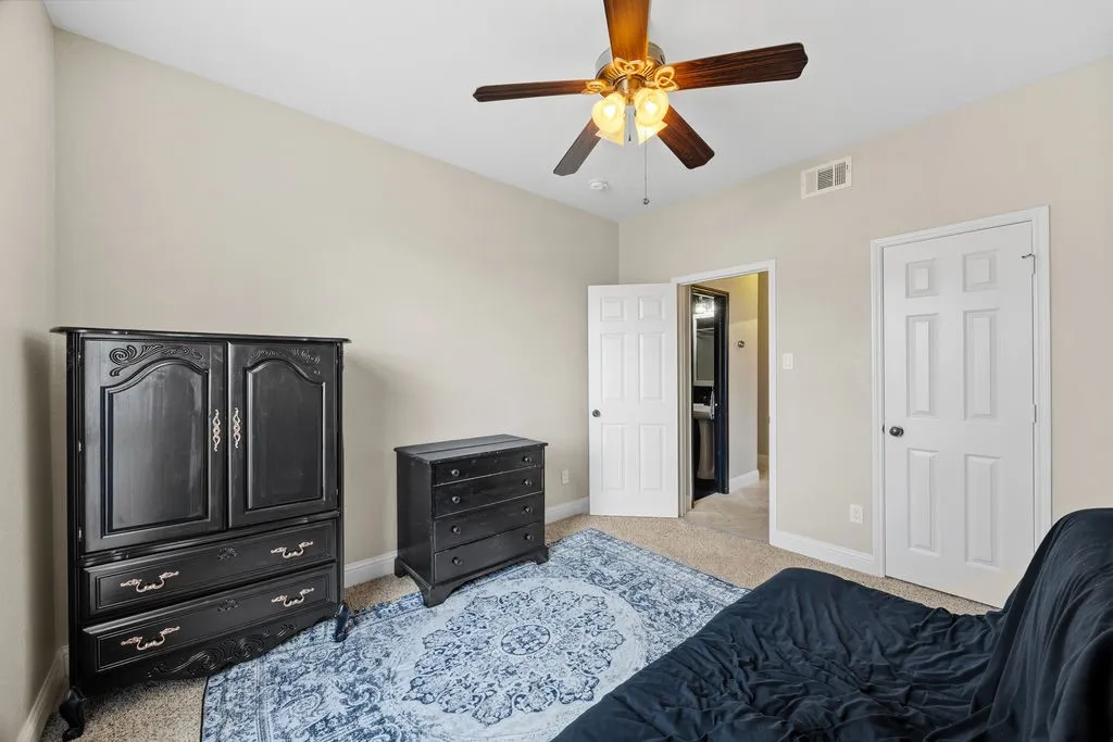 Single Family Residence For Sale in Denton County , 6601 Redwood Lane, The Colony, Texas 75056, 4 Bedroom, 3 Bathroom, 2 Garage spaces, 3,255 Sqft, built in 2001, mls#21364544, Real Estate Agent in The Colony, Homes For Sale in Denton county, Homes For Sale in The Colony, Realtor in The Colony Texas, Real Estate Brokerage Independent Realty Texas, Luminita Cordes Realtor