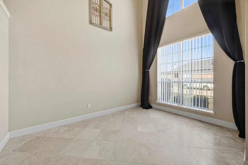 Single Family Residence For Sale in Denton County , 6601 Redwood Lane, The Colony, Texas 75056, 4 Bedroom, 3 Bathroom, 2 Garage spaces, 3,255 Sqft, built in 2001, mls#21364544, Real Estate Agent in The Colony, Homes For Sale in Denton county, Homes For Sale in The Colony, Realtor in The Colony Texas, Real Estate Brokerage Independent Realty Texas, Luminita Cordes Realtor