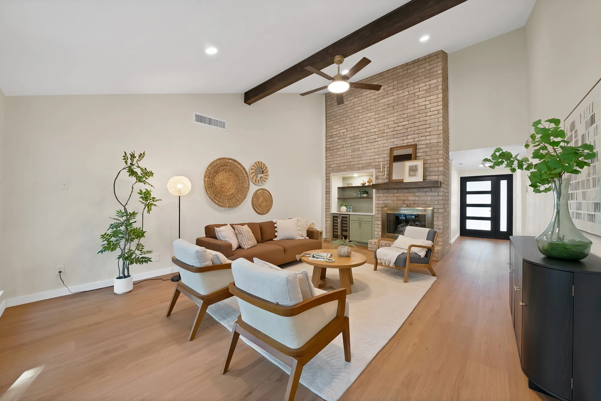 Single Family Residence For Sale in Dallas County , 413 Campbell Court, Richardson, Texas 75080, 4 Bedroom, 2 Bathroom, 2 Garage spaces, 2,056 Sqft, built in 1975, mls#21381588, Real Estate Agent in Richardson, Homes For Sale in Dallas county, Homes For Sale in Richardson, Realtor in Richardson Texas, Real Estate Brokerage Independent Realty Texas, Luminita Cordes Realtor