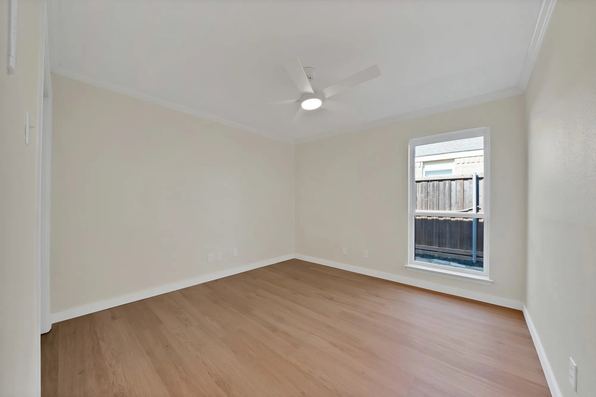 Single Family Residence For Sale in Dallas County , 413 Campbell Court, Richardson, Texas 75080, 4 Bedroom, 2 Bathroom, 2 Garage spaces, 2,056 Sqft, built in 1975, mls#21381588, Real Estate Agent in Richardson, Homes For Sale in Dallas county, Homes For Sale in Richardson, Realtor in Richardson Texas, Real Estate Brokerage Independent Realty Texas, Luminita Cordes Realtor