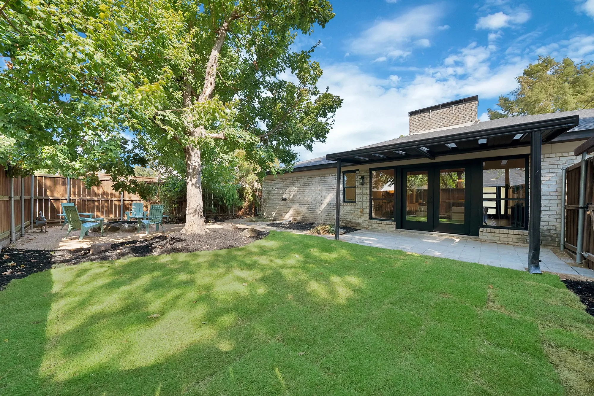 Single Family Residence For Sale in Dallas County , 413 Campbell Court, Richardson, Texas 75080, 4 Bedroom, 2 Bathroom, 2 Garage spaces, 2,056 Sqft, built in 1975, mls#21381588, Real Estate Agent in Richardson, Homes For Sale in Dallas county, Homes For Sale in Richardson, Realtor in Richardson Texas, Real Estate Brokerage Independent Realty Texas, Luminita Cordes Realtor