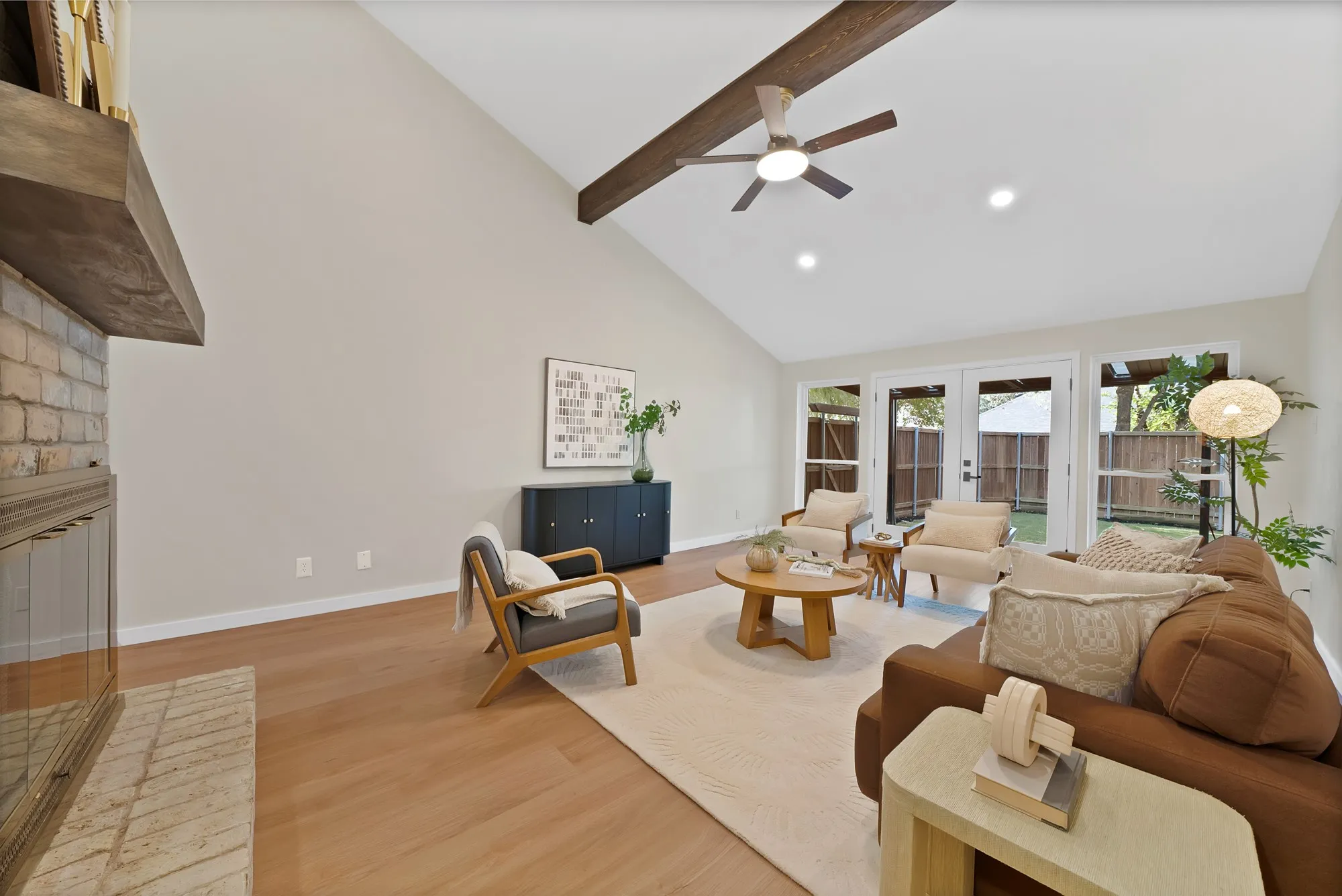 Single Family Residence For Sale in Dallas County , 413 Campbell Court, Richardson, Texas 75080, 4 Bedroom, 2 Bathroom, 2 Garage spaces, 2,056 Sqft, built in 1975, mls#21381588, Real Estate Agent in Richardson, Homes For Sale in Dallas county, Homes For Sale in Richardson, Realtor in Richardson Texas, Real Estate Brokerage Independent Realty Texas, Luminita Cordes Realtor