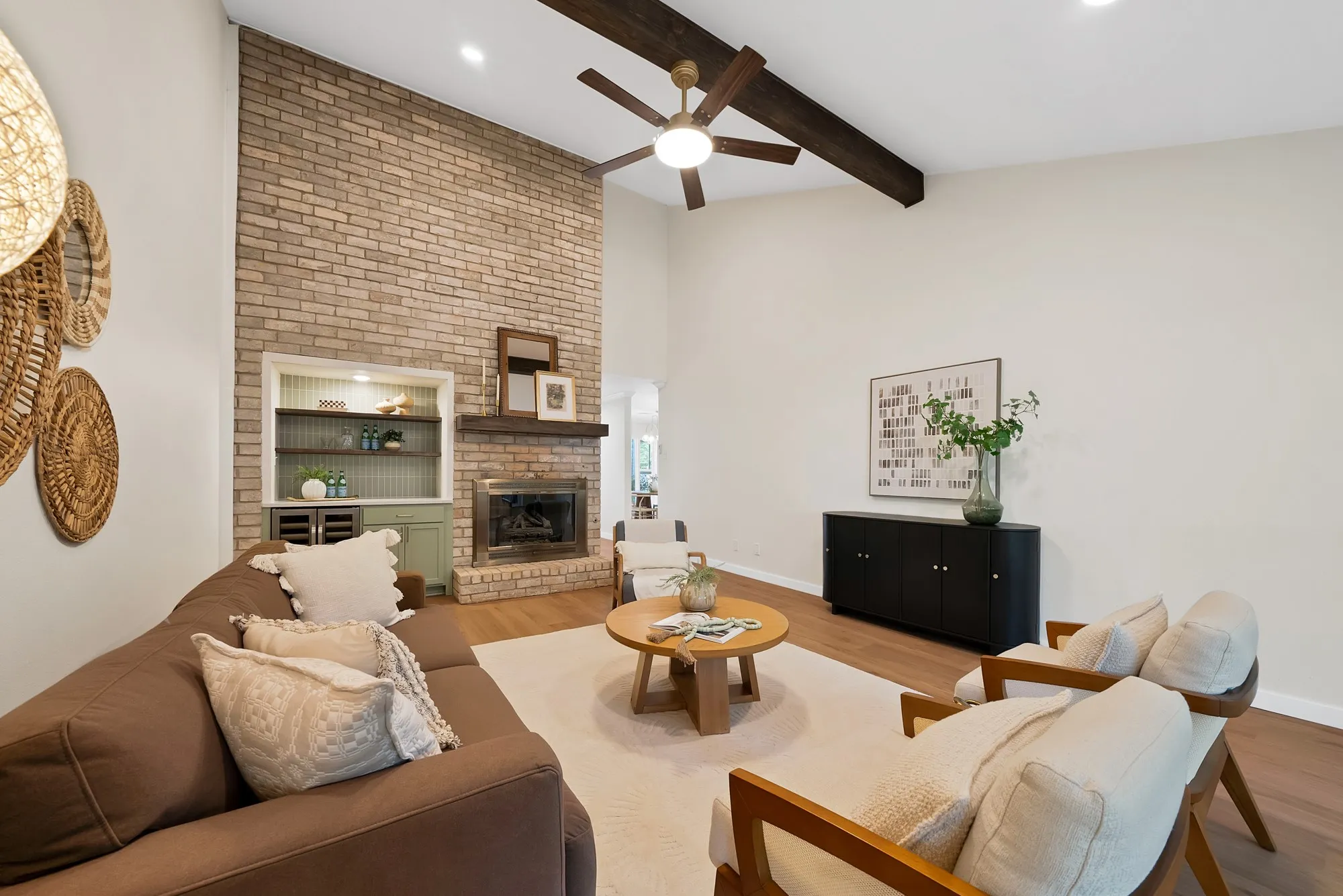 Single Family Residence For Sale in Dallas County , 413 Campbell Court, Richardson, Texas 75080, 4 Bedroom, 2 Bathroom, 2 Garage spaces, 2,056 Sqft, built in 1975, mls#21381588, Real Estate Agent in Richardson, Homes For Sale in Dallas county, Homes For Sale in Richardson, Realtor in Richardson Texas, Real Estate Brokerage Independent Realty Texas, Luminita Cordes Realtor