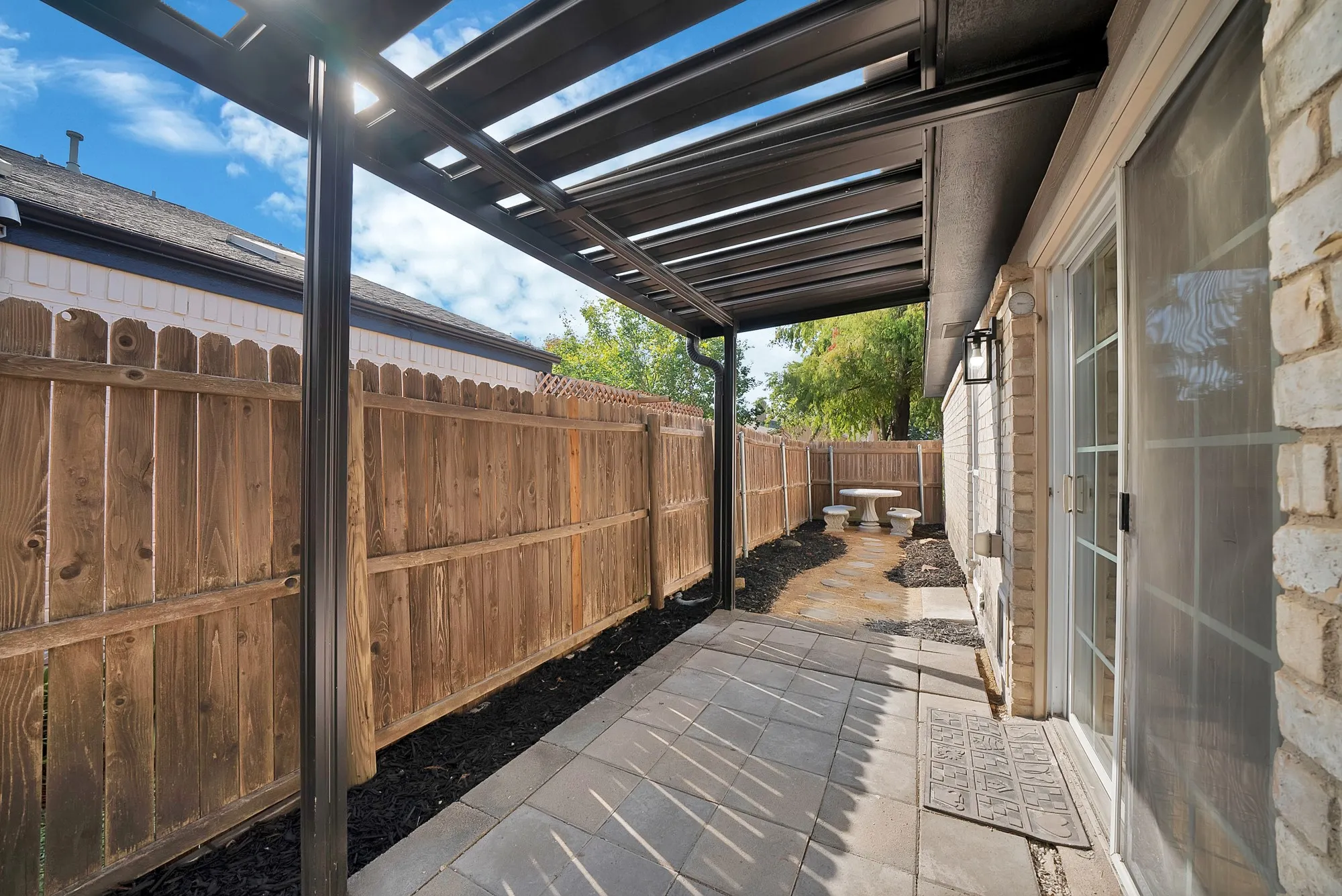 Single Family Residence For Sale in Dallas County , 413 Campbell Court, Richardson, Texas 75080, 4 Bedroom, 2 Bathroom, 2 Garage spaces, 2,056 Sqft, built in 1975, mls#21381588, Real Estate Agent in Richardson, Homes For Sale in Dallas county, Homes For Sale in Richardson, Realtor in Richardson Texas, Real Estate Brokerage Independent Realty Texas, Luminita Cordes Realtor