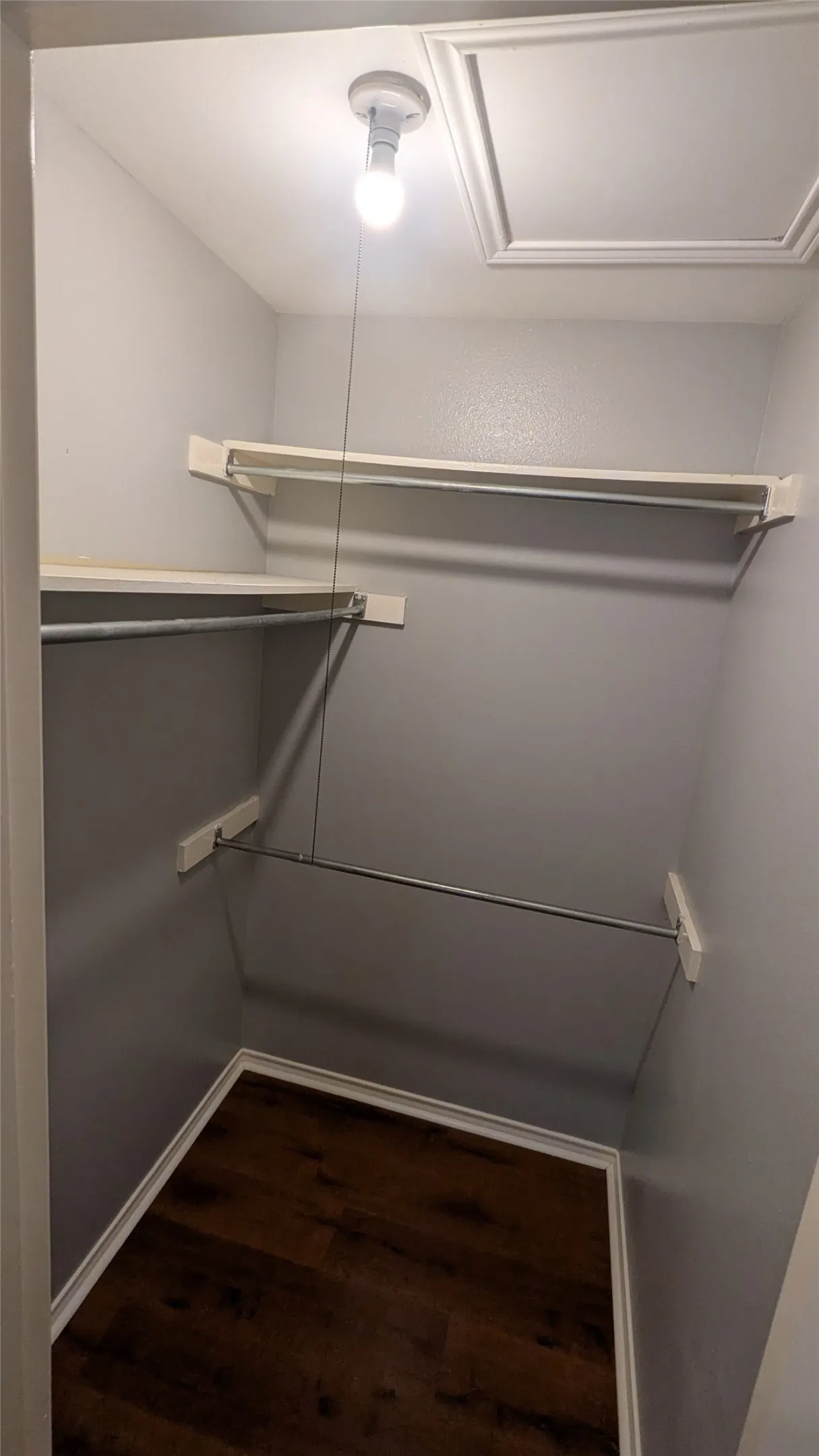 Duplex For Rent in Dallas County , 709 Hillcrest Court, Cedar Hill, Texas 75104, 2 Bedroom, 2 Bathroom, Garage spaces, 900 Sqft, built in 1983, mls#21381078, Real Estate Agent in Cedar Hill, Homes For Rent in Dallas county, Homes For Rent in Cedar Hill, Realtor in Cedar Hill Texas, Real Estate Brokerage Independent Realty Texas, Luminita Cordes Realtor