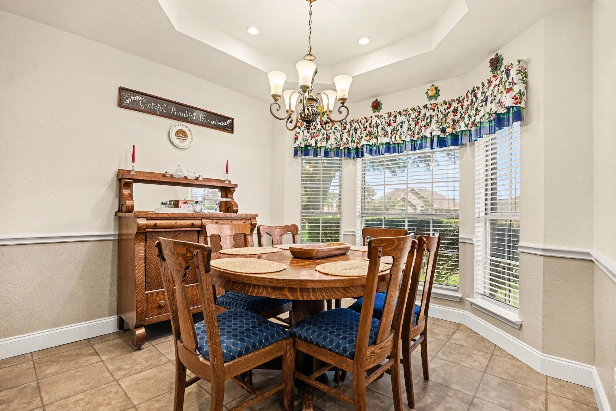 Single Family Residence For Sale in Dallas County , 3120 Greenfield Court, Mesquite, Texas 75181, 3 Bedroom, 2 Bathroom, 2 Garage spaces, 1,597 Sqft, built in 1993, mls#21375216, Real Estate Agent in Mesquite, Homes For Sale in Dallas county, Homes For Sale in Mesquite, Realtor in Mesquite Texas, Real Estate Brokerage Independent Realty Texas, Luminita Cordes Realtor