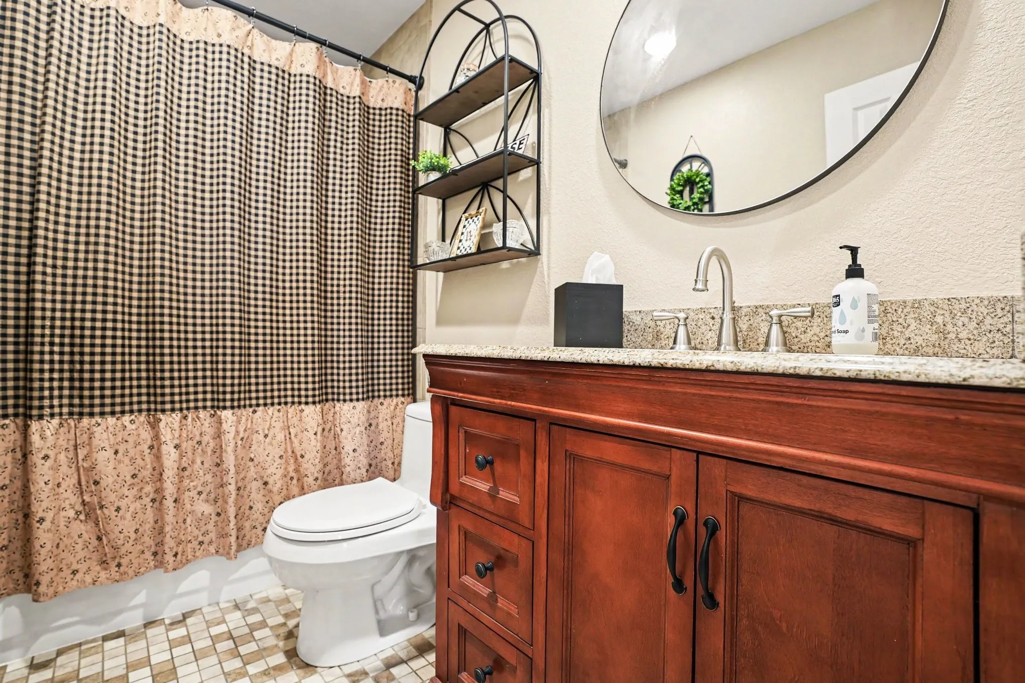 Single Family Residence For Sale in Dallas County , 3120 Greenfield Court, Mesquite, Texas 75181, 3 Bedroom, 2 Bathroom, 2 Garage spaces, 1,597 Sqft, built in 1993, mls#21375216, Real Estate Agent in Mesquite, Homes For Sale in Dallas county, Homes For Sale in Mesquite, Realtor in Mesquite Texas, Real Estate Brokerage Independent Realty Texas, Luminita Cordes Realtor