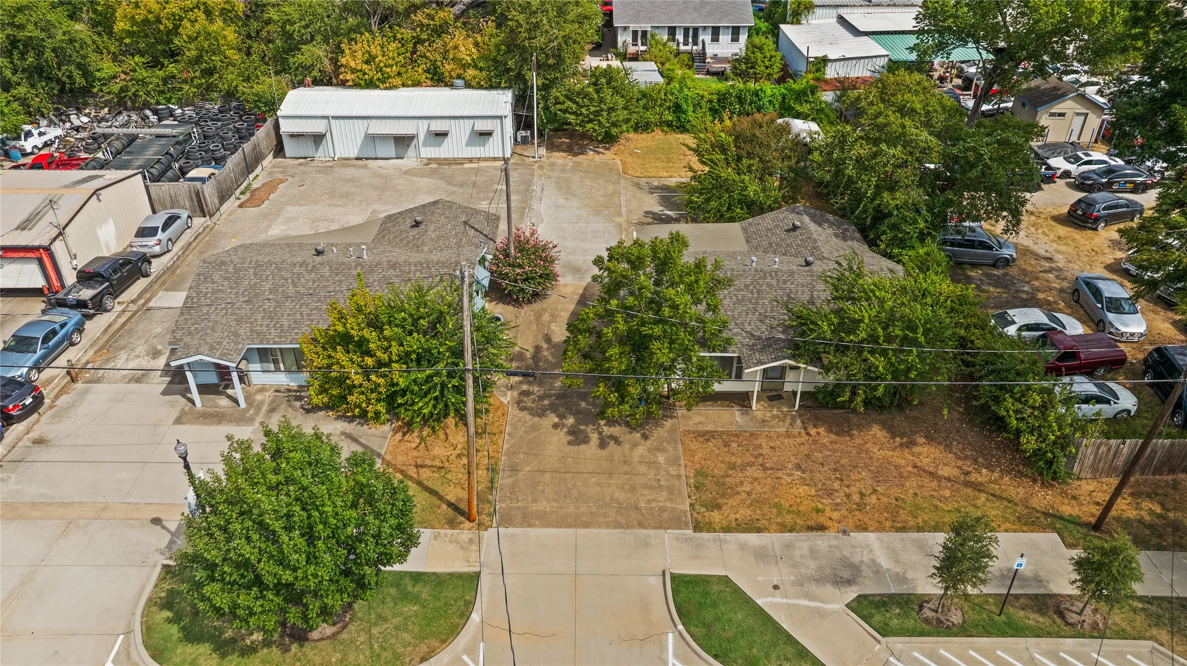 Retail For Sale in Denton County , 325 & 331 E Main Street, Lewisville, Texas 75057, 0, 0, Garage spaces, 0 Sqft, built in 1965, mls#21373701, Real Estate Agent in Lewisville, Homes For Sale in Denton county, Homes For Sale in Lewisville, Realtor in Lewisville Texas, Real Estate Brokerage Independent Realty Texas, Luminita Cordes Realtor
