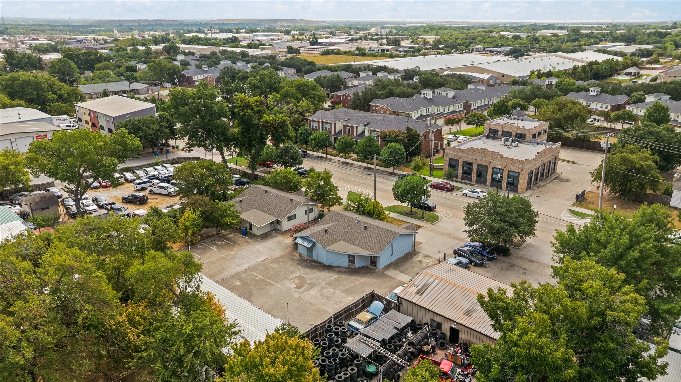 Retail For Sale in Denton County , 325 & 331 E Main Street, Lewisville, Texas 75057, 0, 0, Garage spaces, 0 Sqft, built in 1965, mls#21373701, Real Estate Agent in Lewisville, Homes For Sale in Denton county, Homes For Sale in Lewisville, Realtor in Lewisville Texas, Real Estate Brokerage Independent Realty Texas, Luminita Cordes Realtor