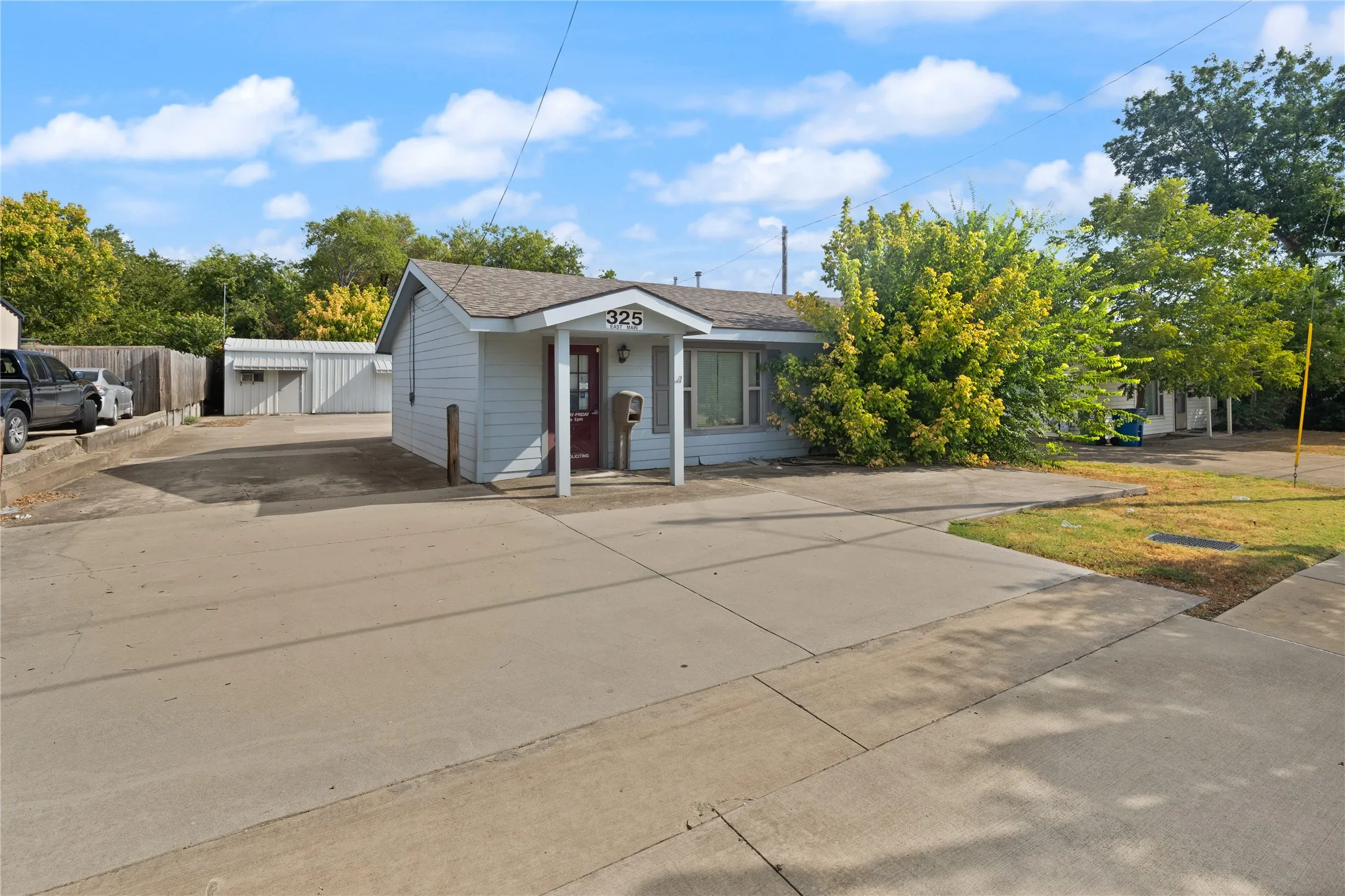 Retail For Sale in Denton County , 325 & 331 E Main Street, Lewisville, Texas 75057, 0, 0, Garage spaces, 0 Sqft, built in 1965, mls#21373701, Real Estate Agent in Lewisville, Homes For Sale in Denton county, Homes For Sale in Lewisville, Realtor in Lewisville Texas, Real Estate Brokerage Independent Realty Texas, Luminita Cordes Realtor