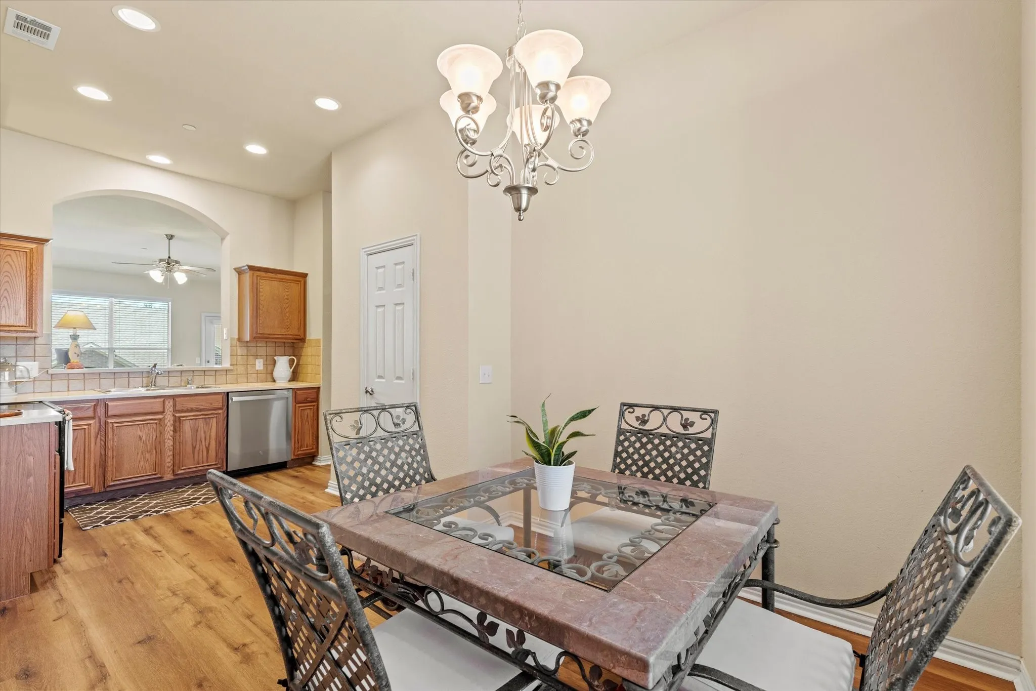 Breakfast area in the Kitchen