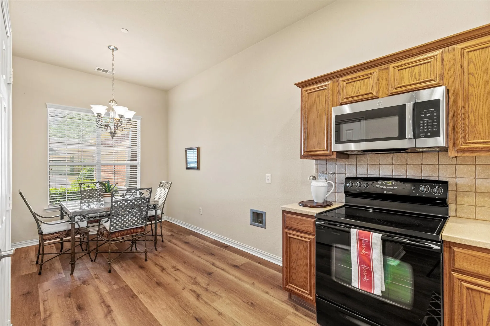 Kitchen and Breakfast Nook